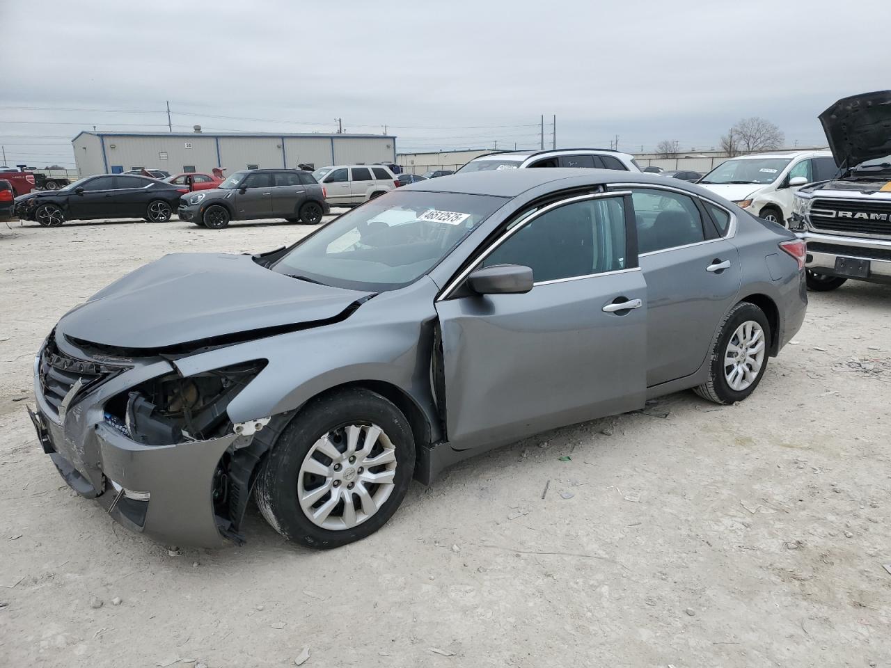 2015 Nissan Altima - Image 1