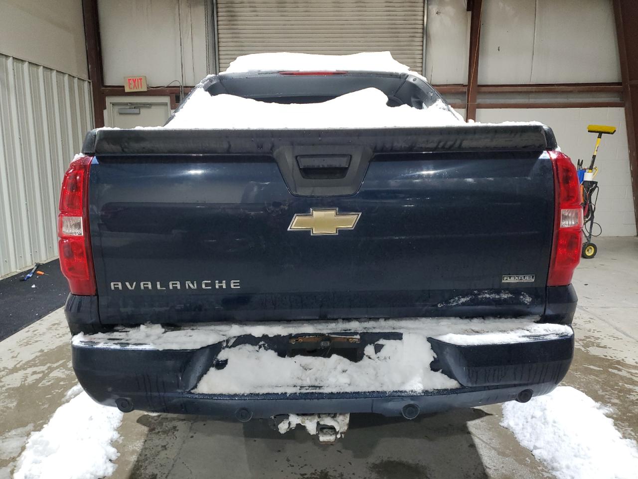 2008 Chevrolet Avalanche - Image 6