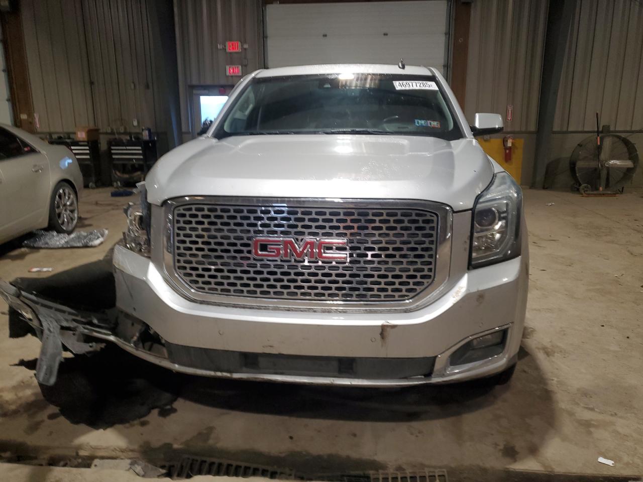 2015 GMC Yukon - Image 5