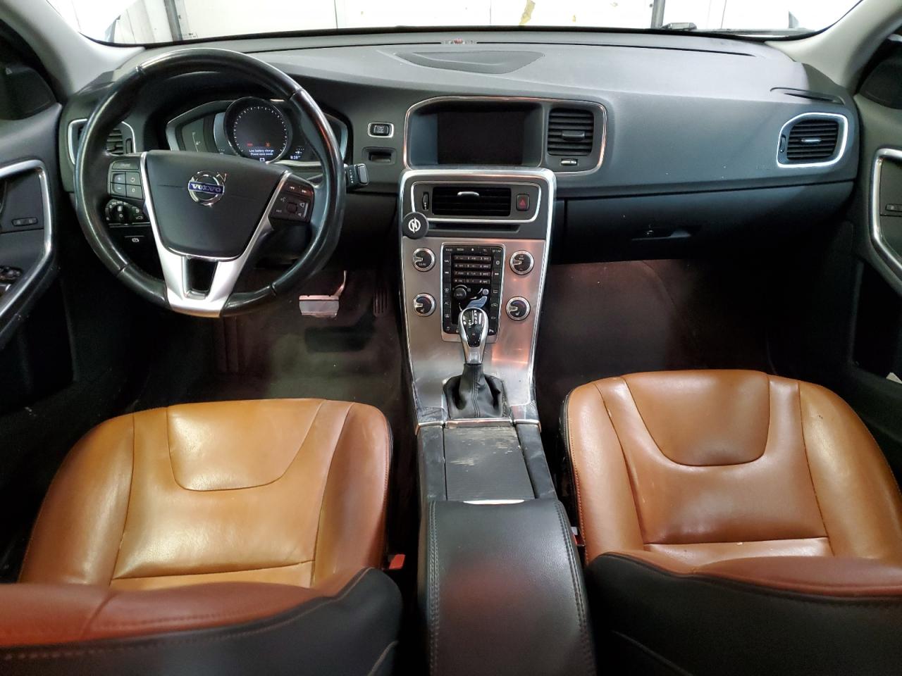 2018 Volvo S60 - Image 8