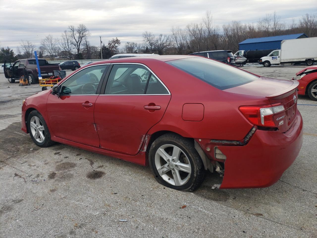 2014 Toyota Camry - Image 2