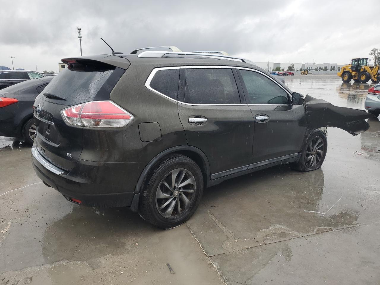2015 Nissan Rogue - Image 3
