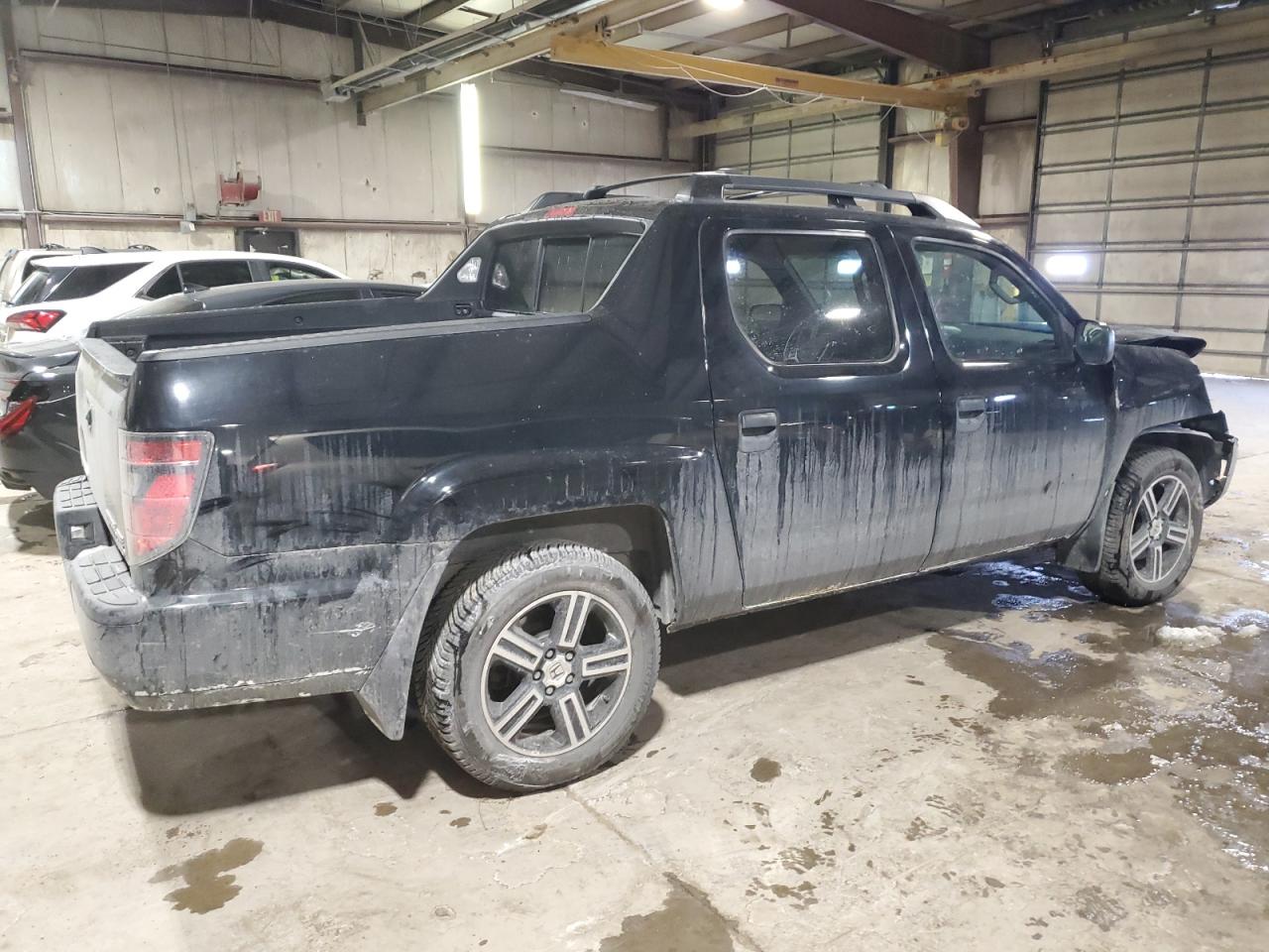 2014 Honda Ridgeline - Image 3