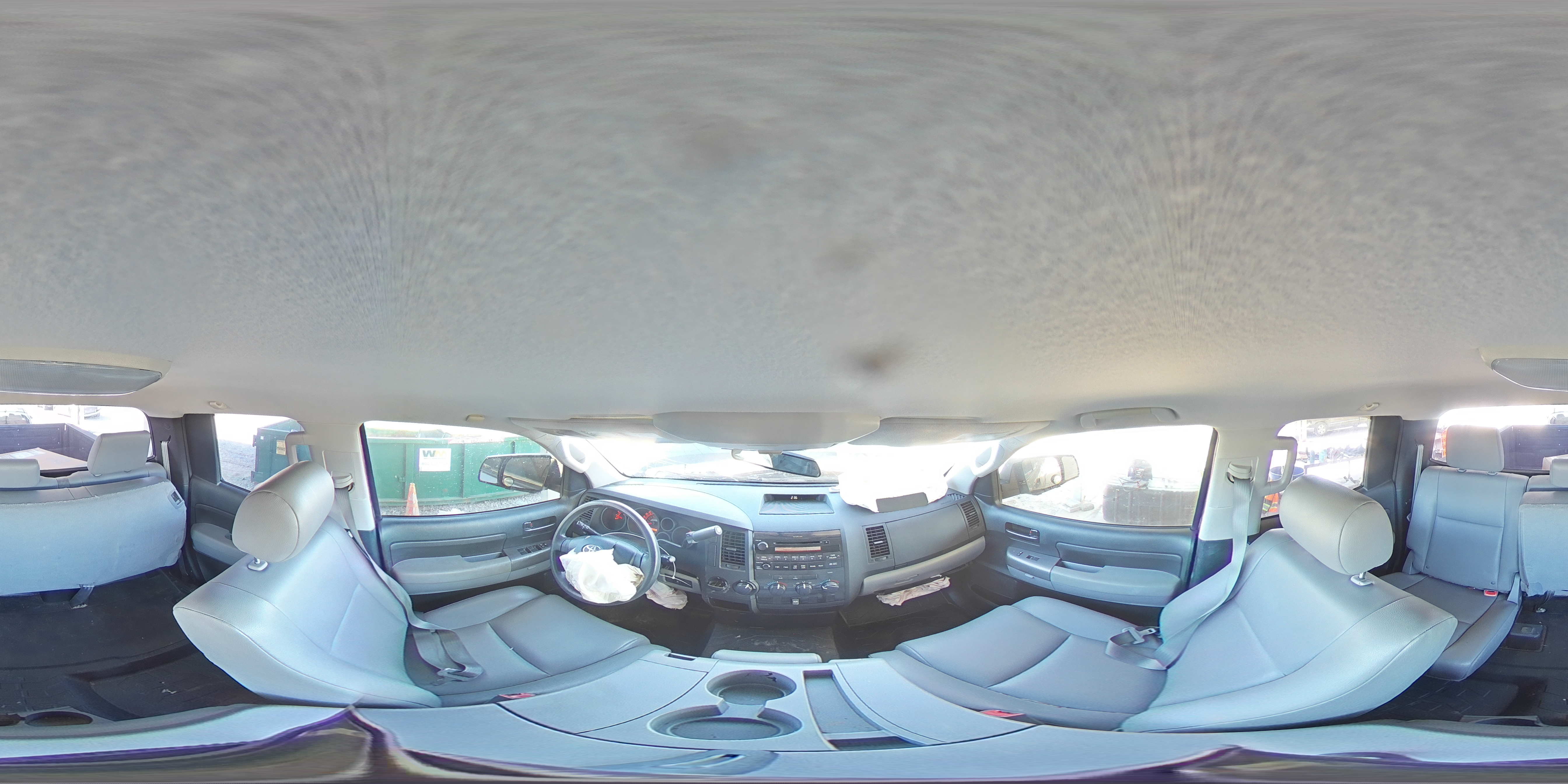 2011 Toyota Tundra - Image 13