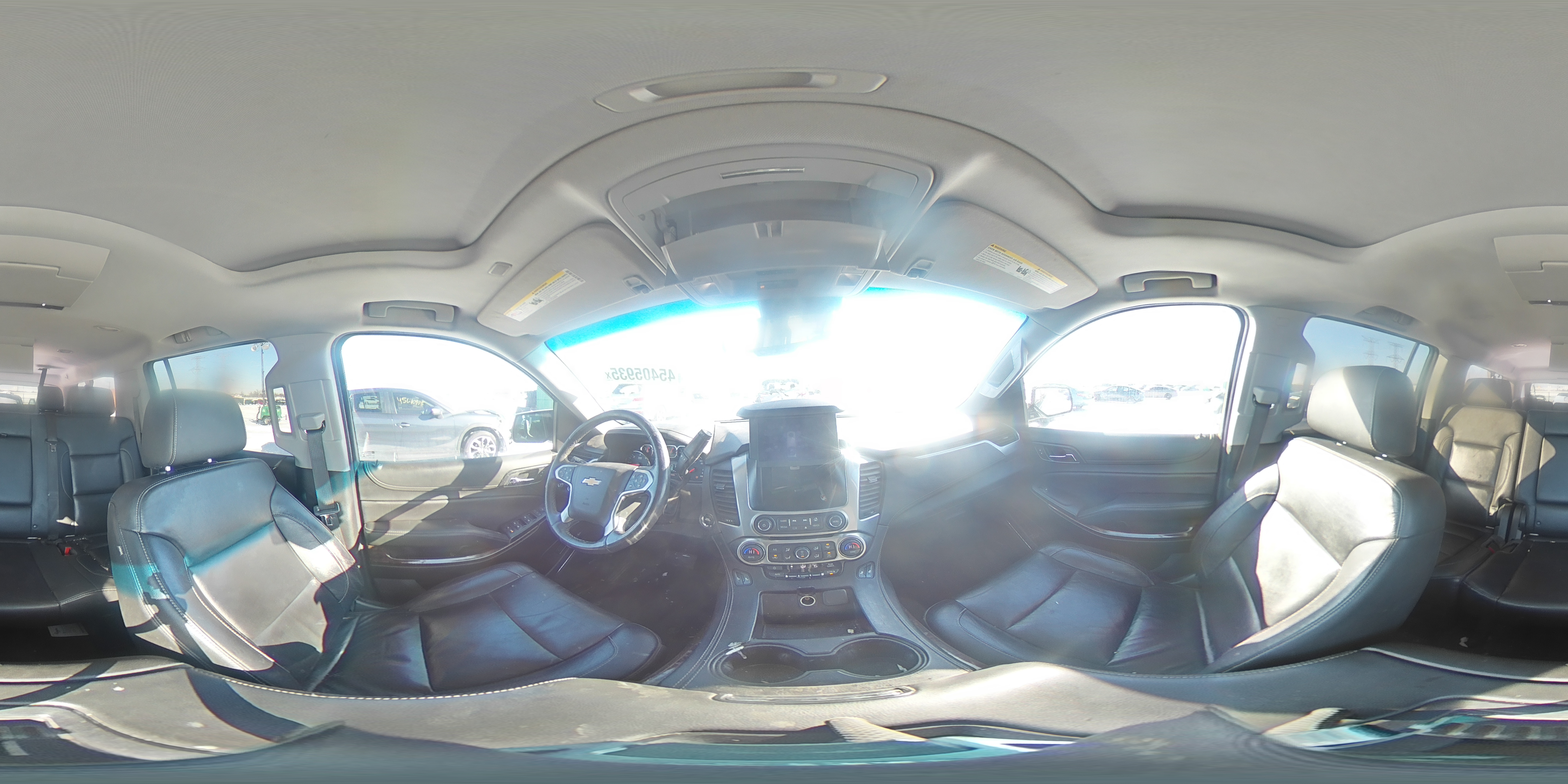 2019 Chevrolet Suburban - Image 14