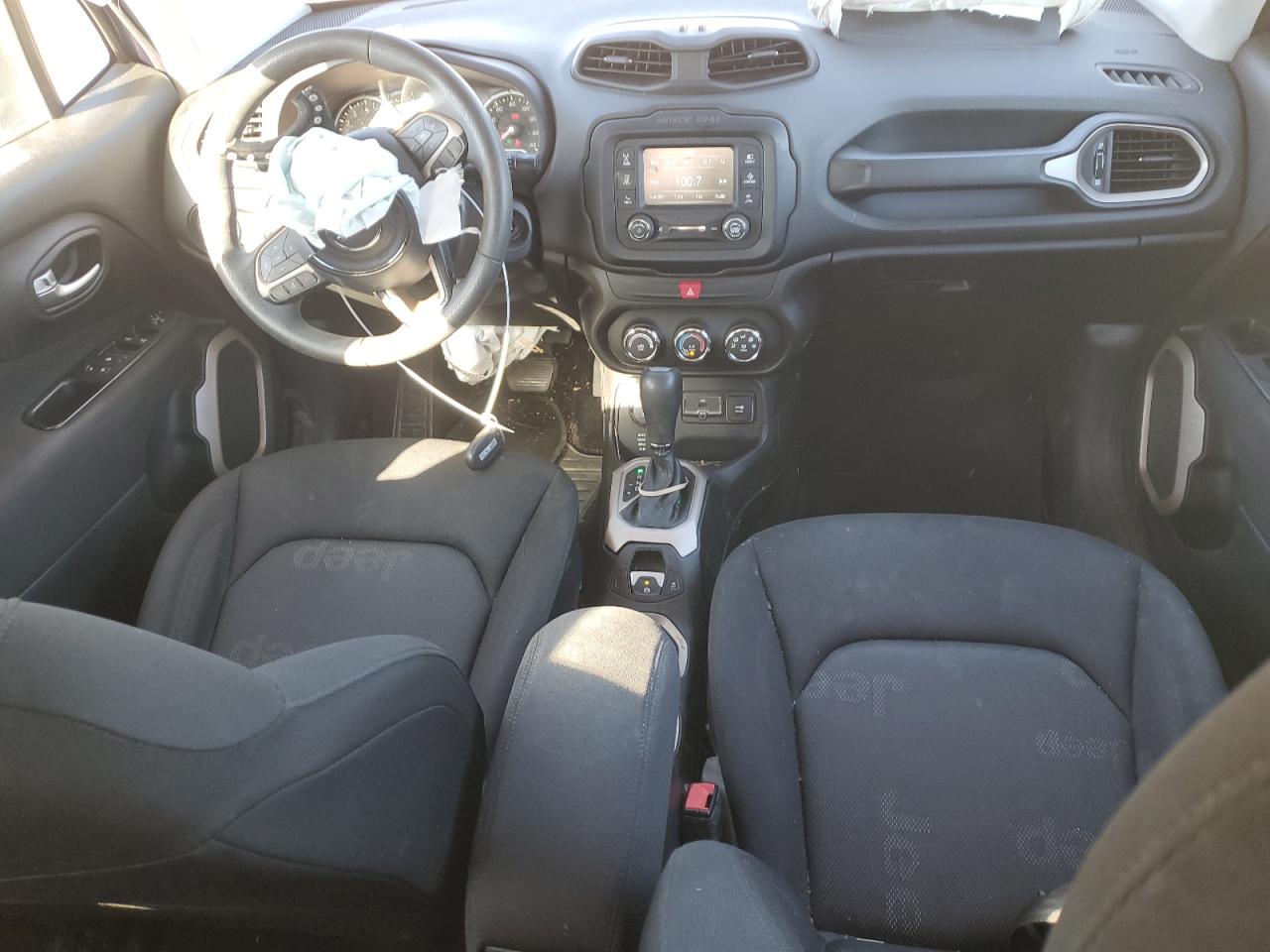 2016 Jeep Renegade - Image 8