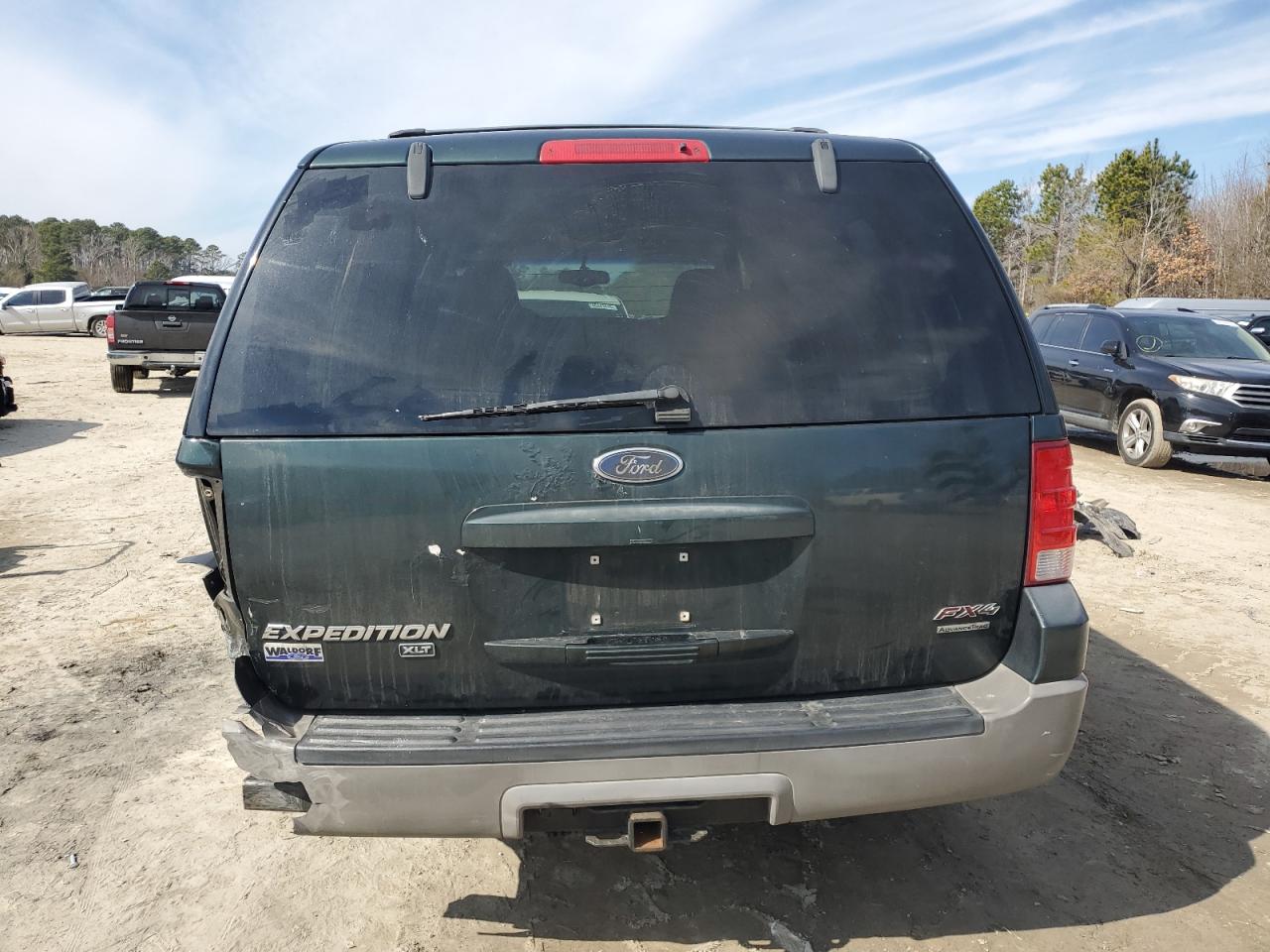 2003 Ford Expedition - Image 6