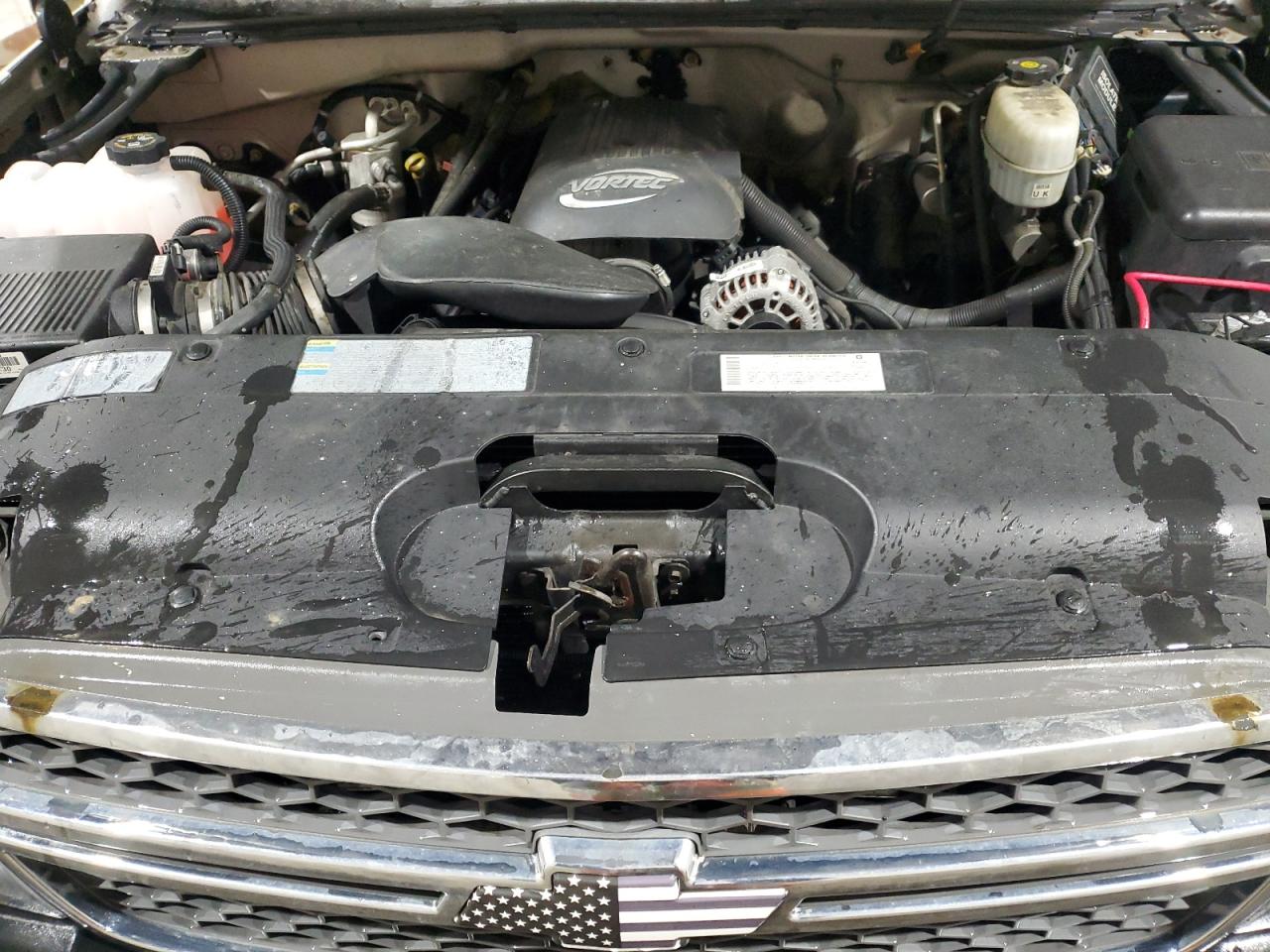 2005 Chevrolet Silverado - Image 11