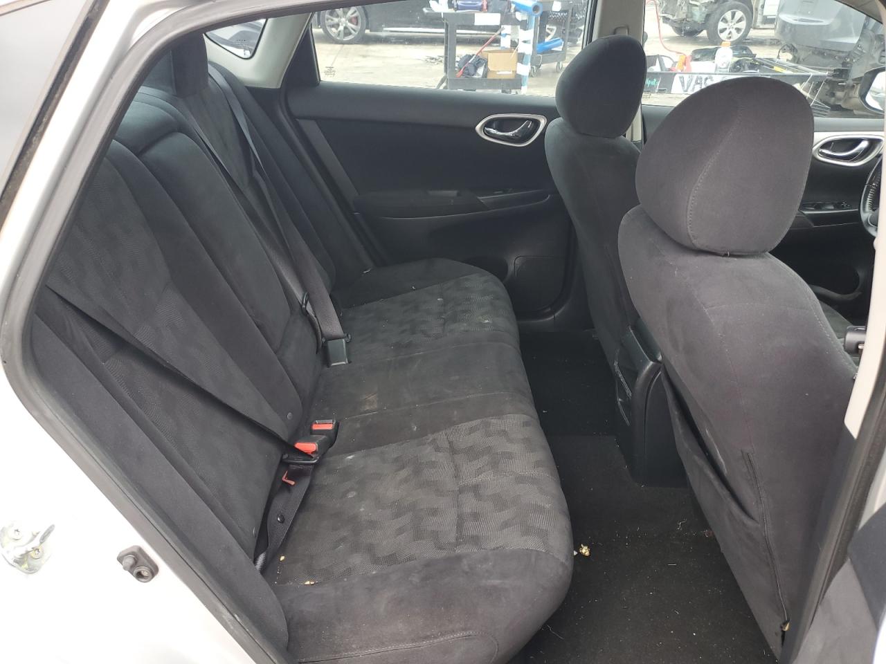 2013 Nissan Sentra - Image 10
