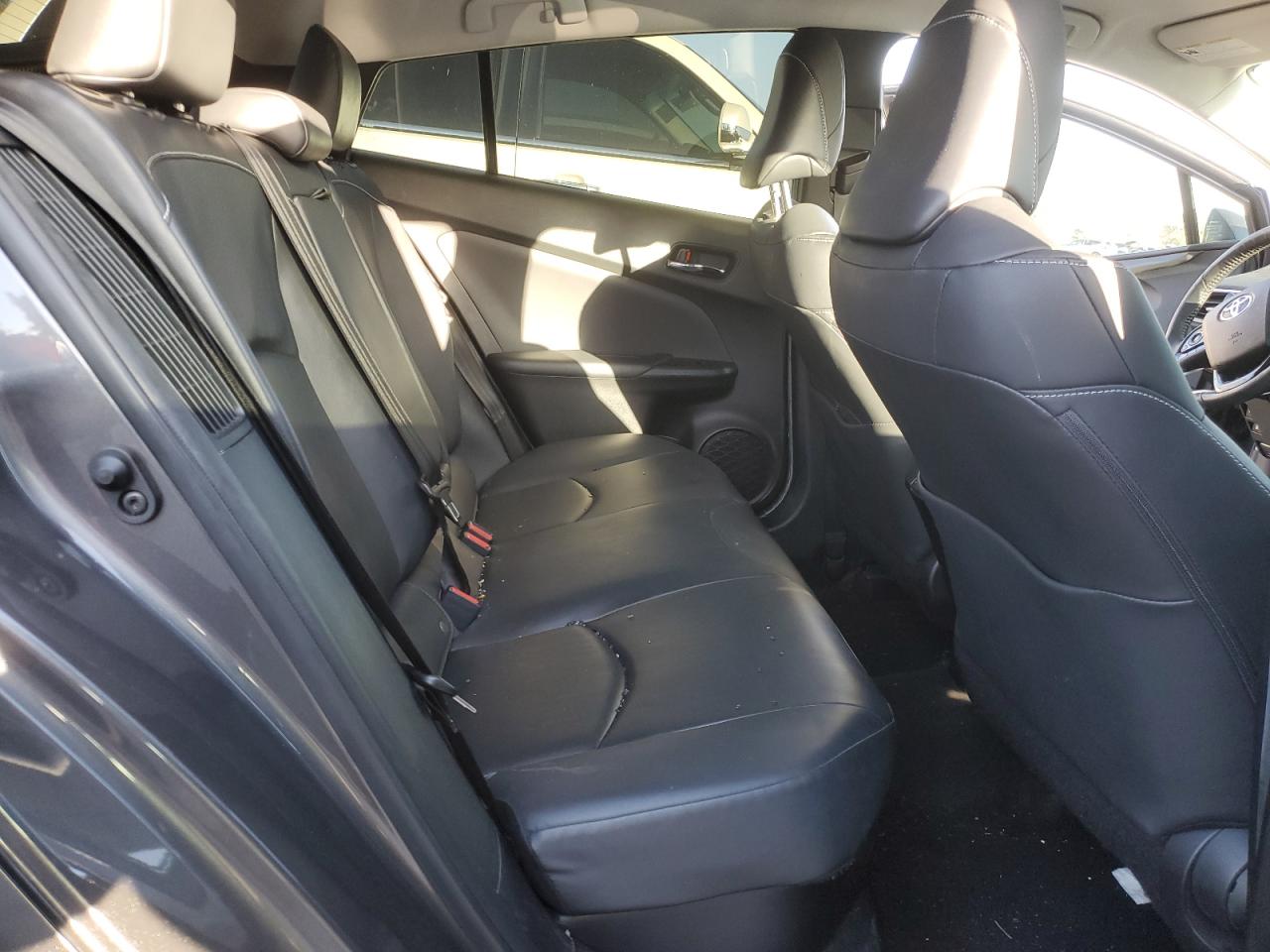 2022 Toyota Prius - Image 10