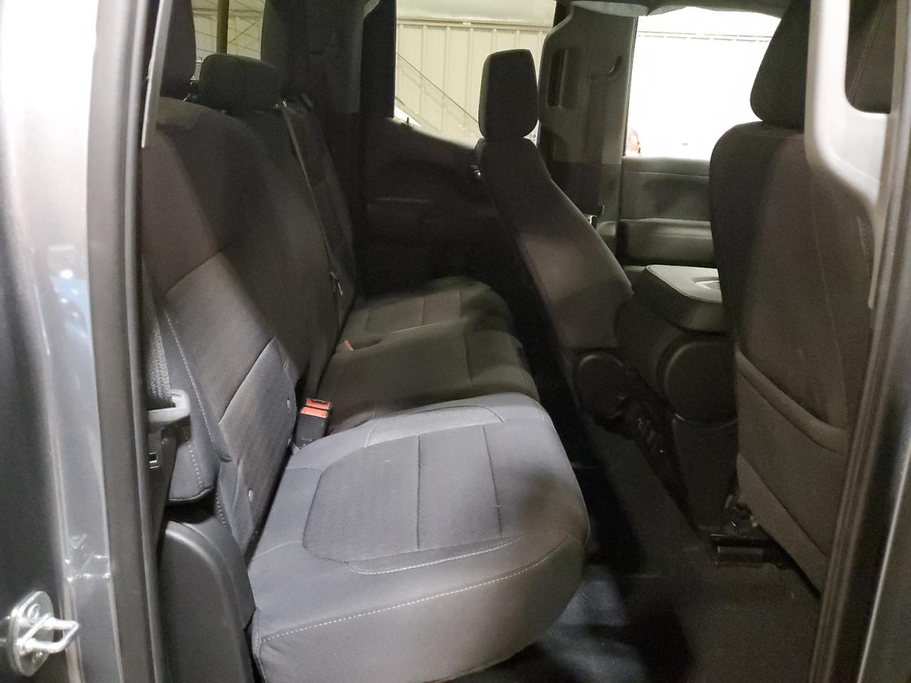 2020 Chevrolet Silverado - Image 10