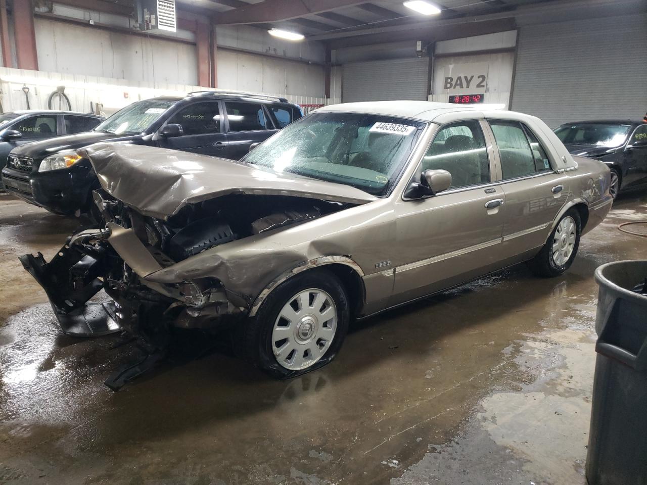2005 Mercury Grand Marquis - Image 1