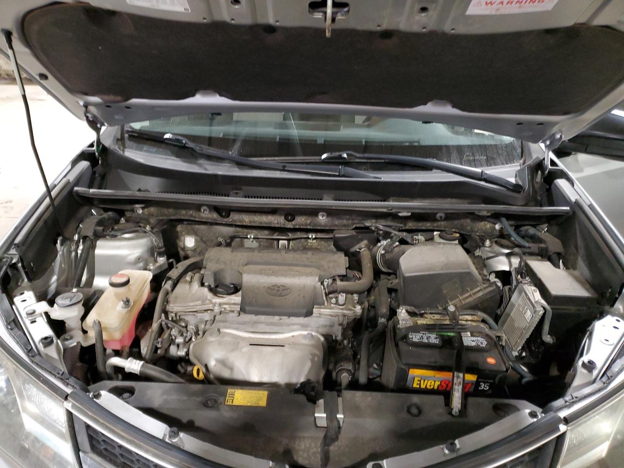 2015 Toyota RAV 4 - Image 12