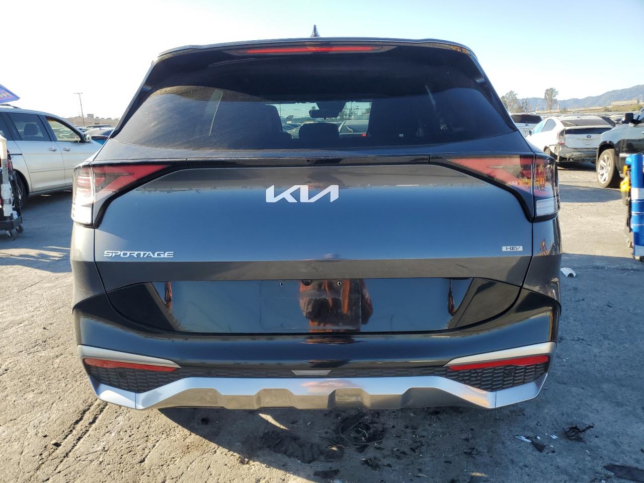 2023 Kia Sportage - Image 6