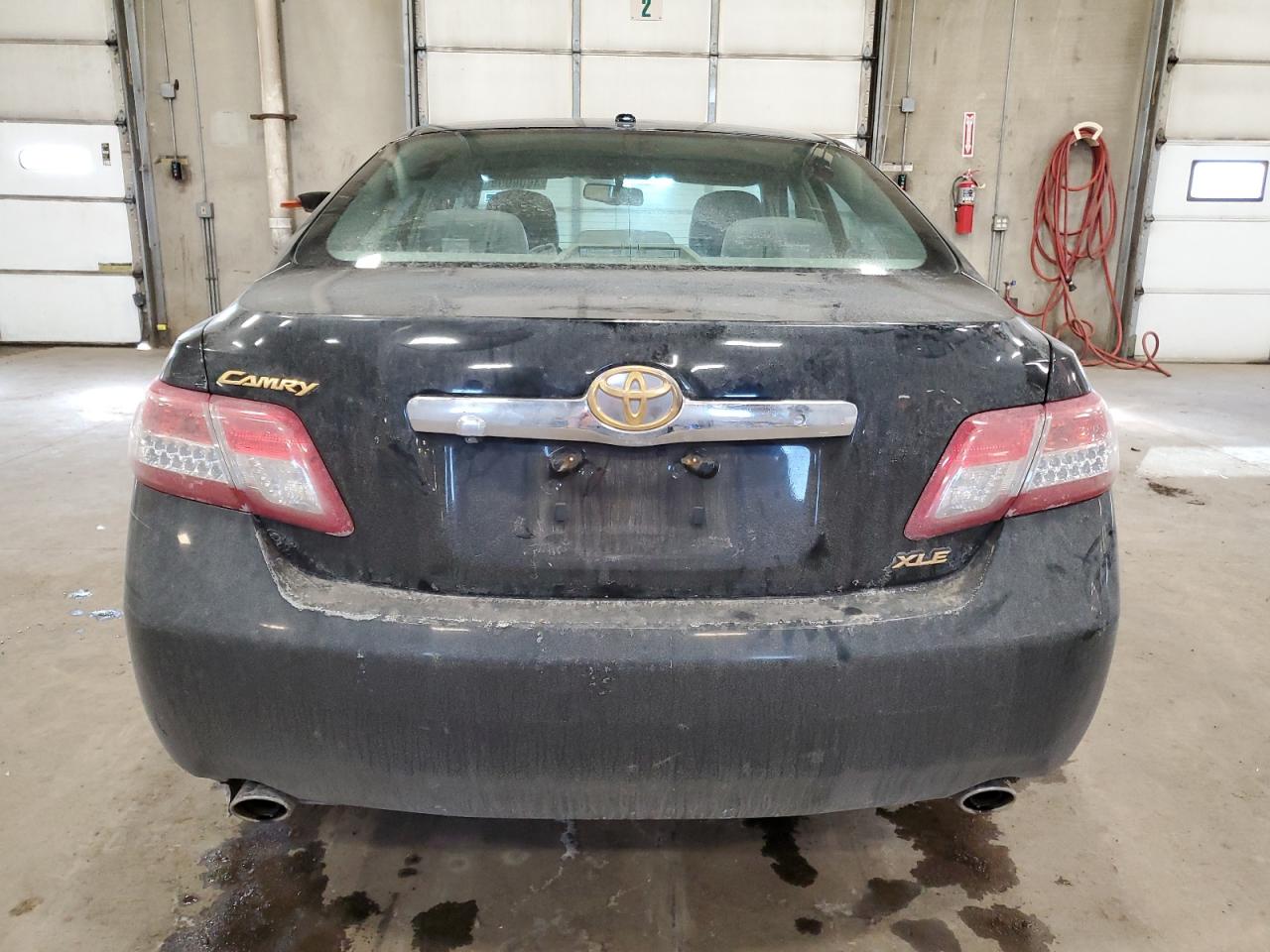 2010 Toyota Camry - Image 6