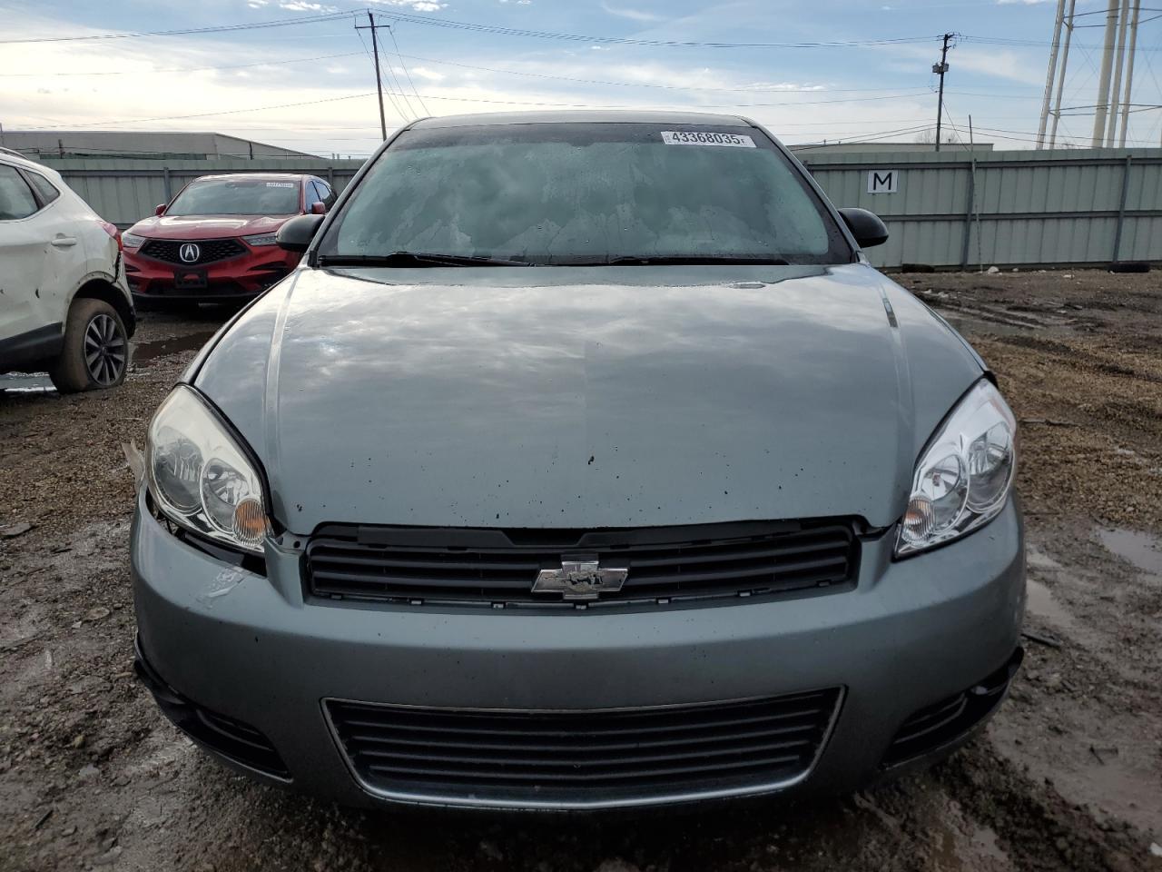 2009 Chevrolet Impala - Image 5