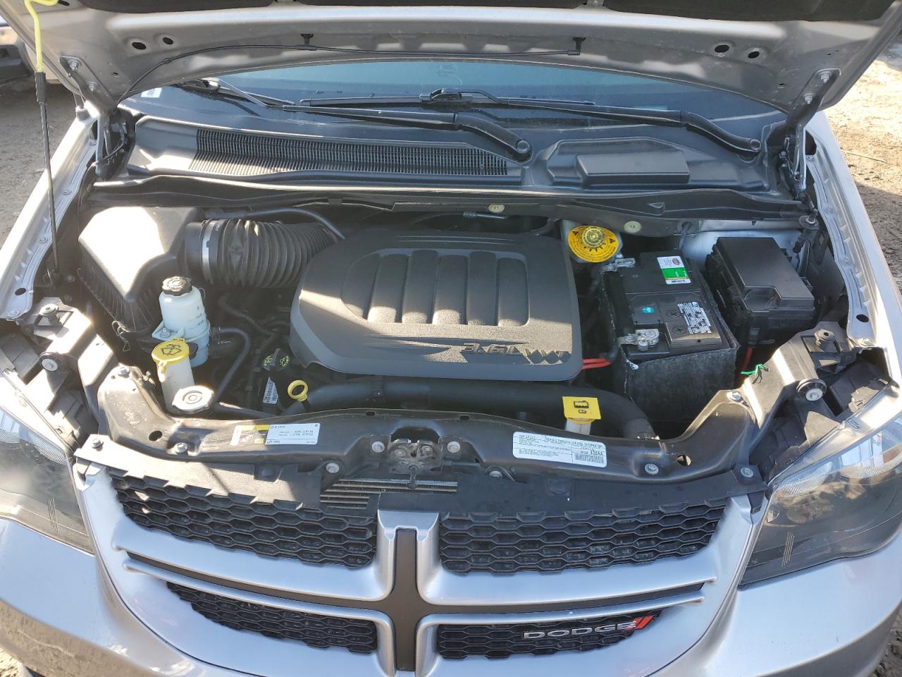 2019 Dodge Caravan - Image 13