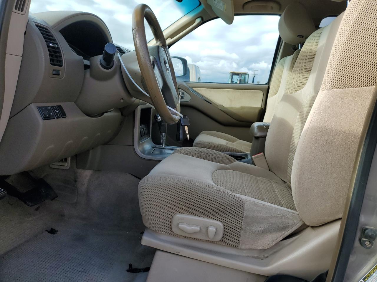 2005 Nissan Pathfinder - Image 7