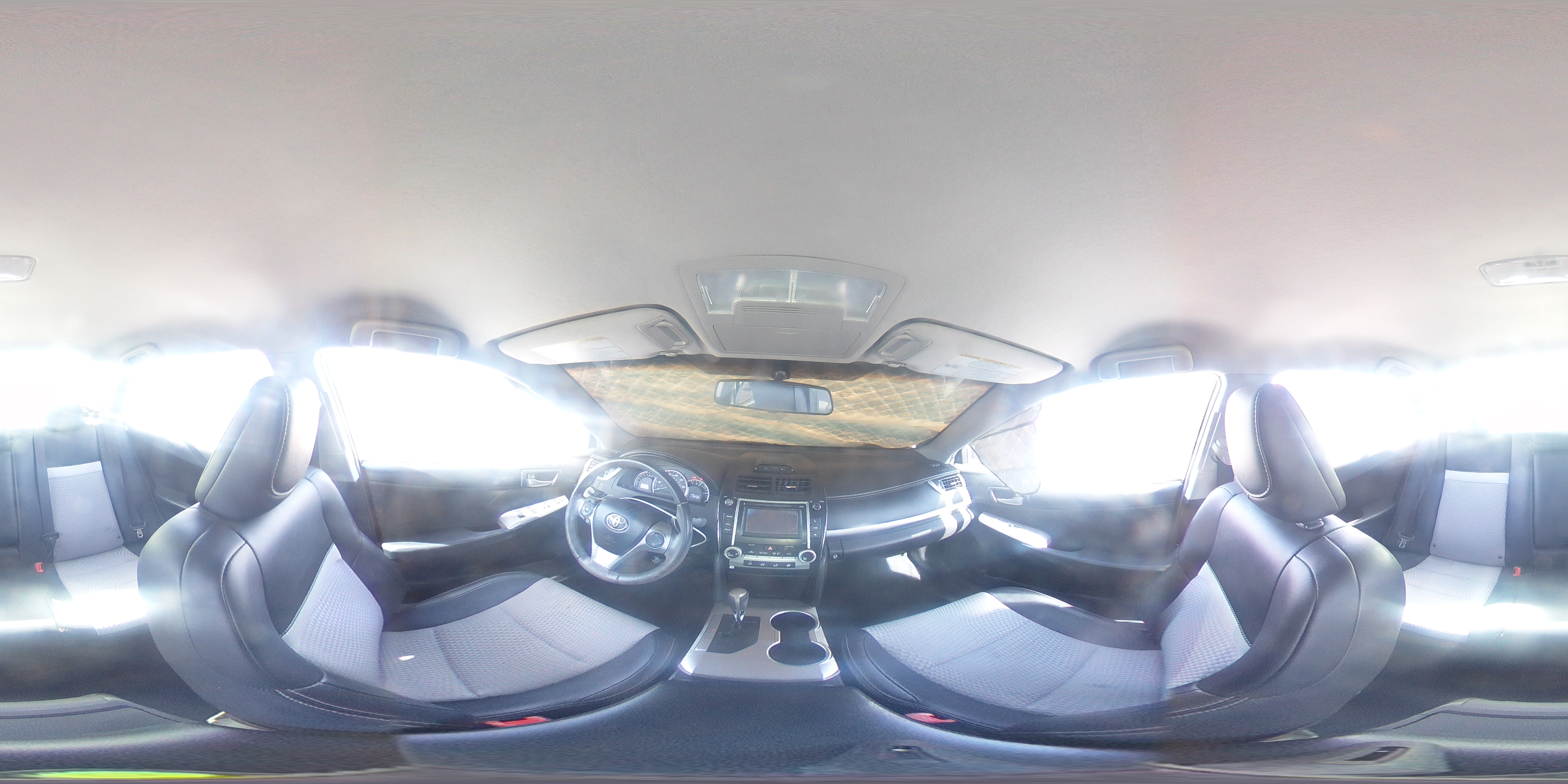 2012 Toyota Camry - Image 13