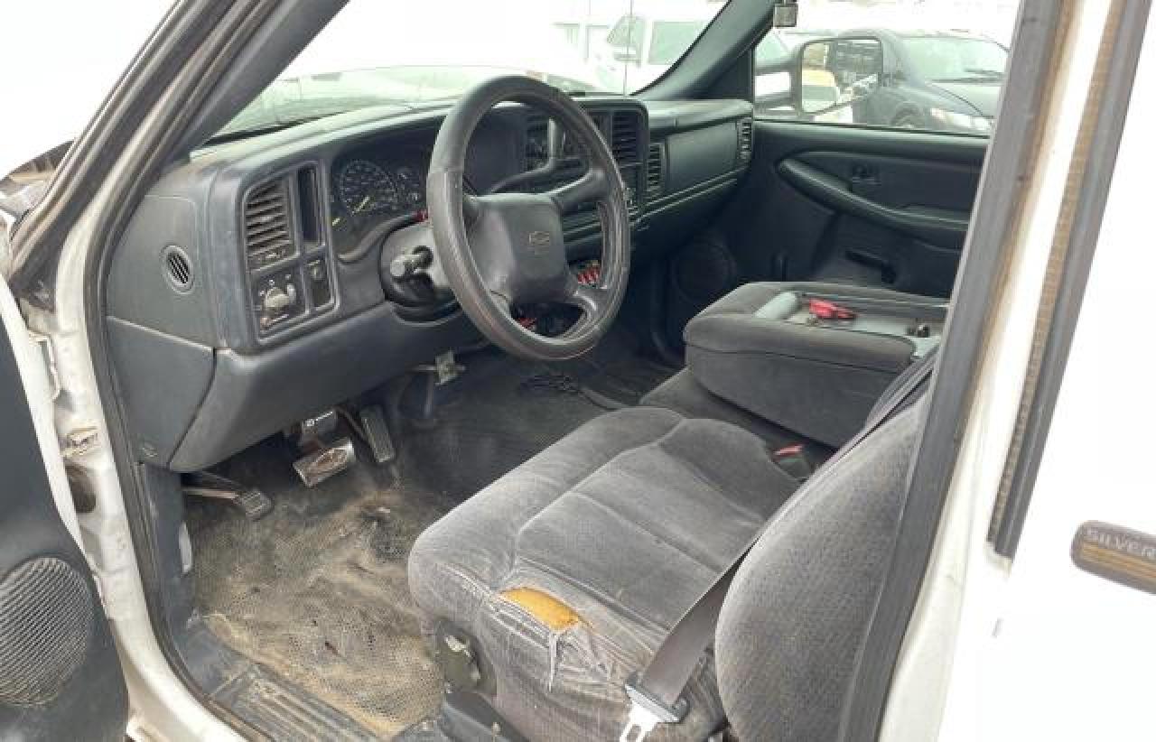 2001 Chevrolet Silverado - Image 5