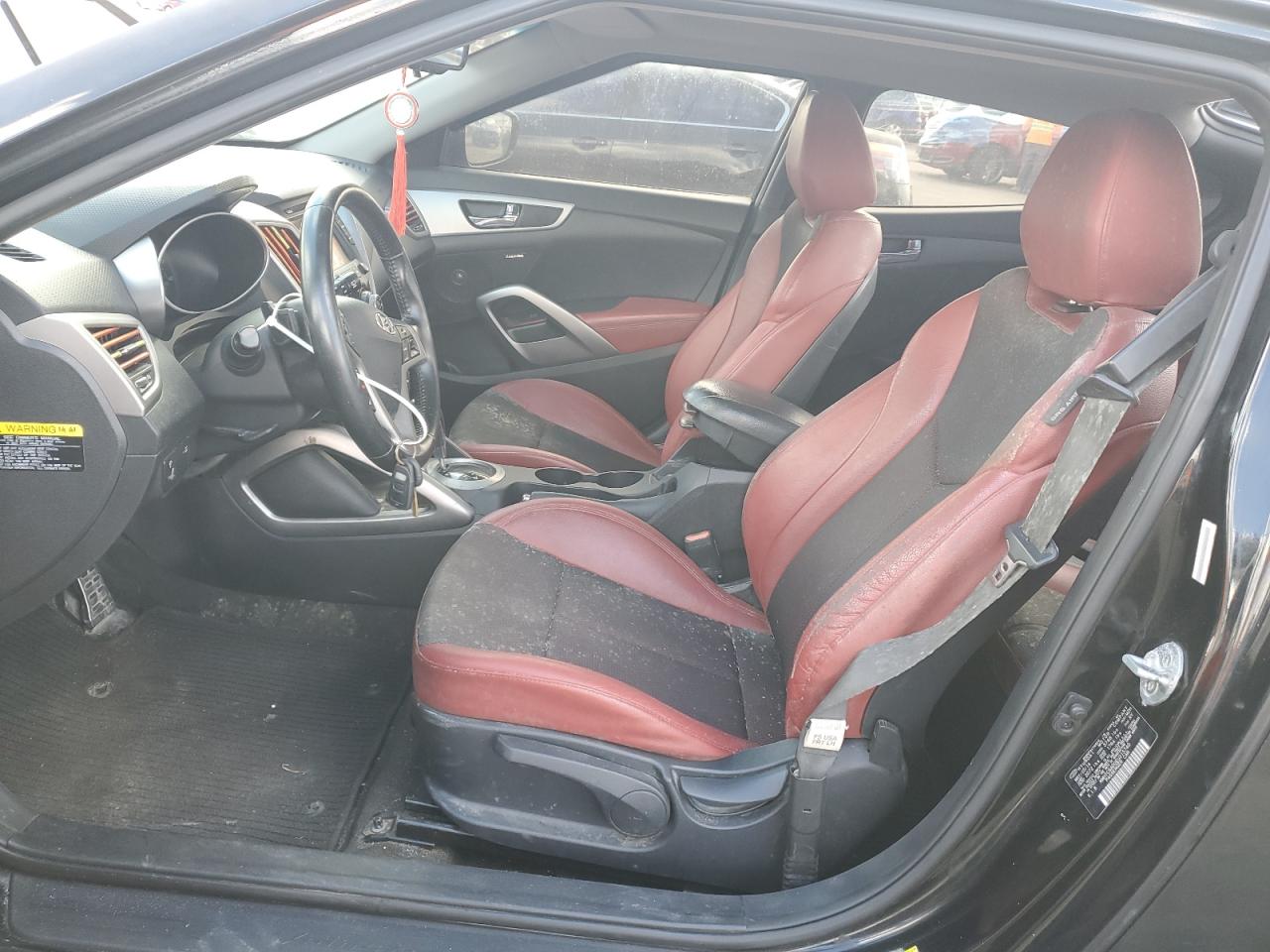 2014 Hyundai Veloster - Image 7