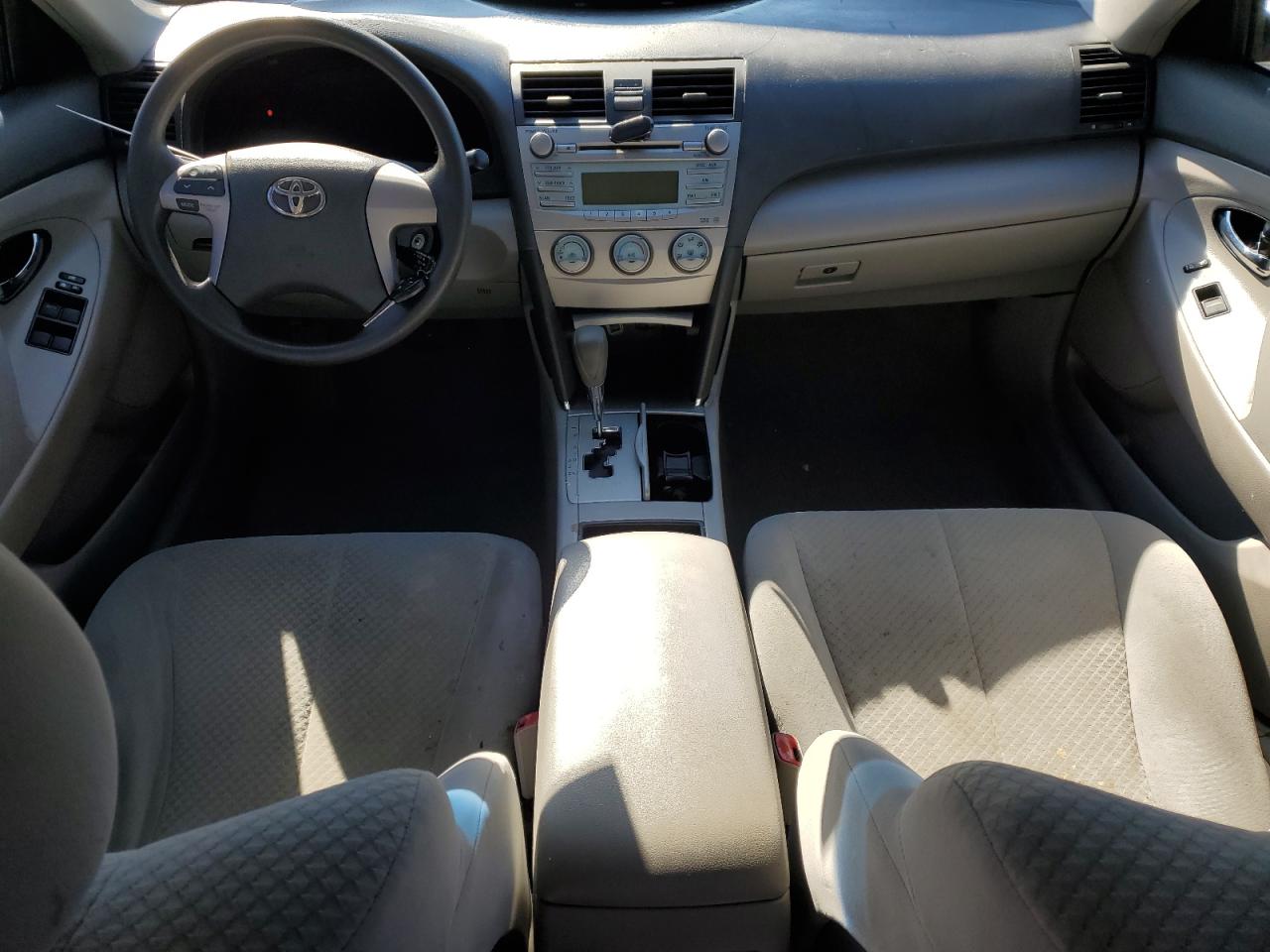 2009 Toyota Camry - Image 8