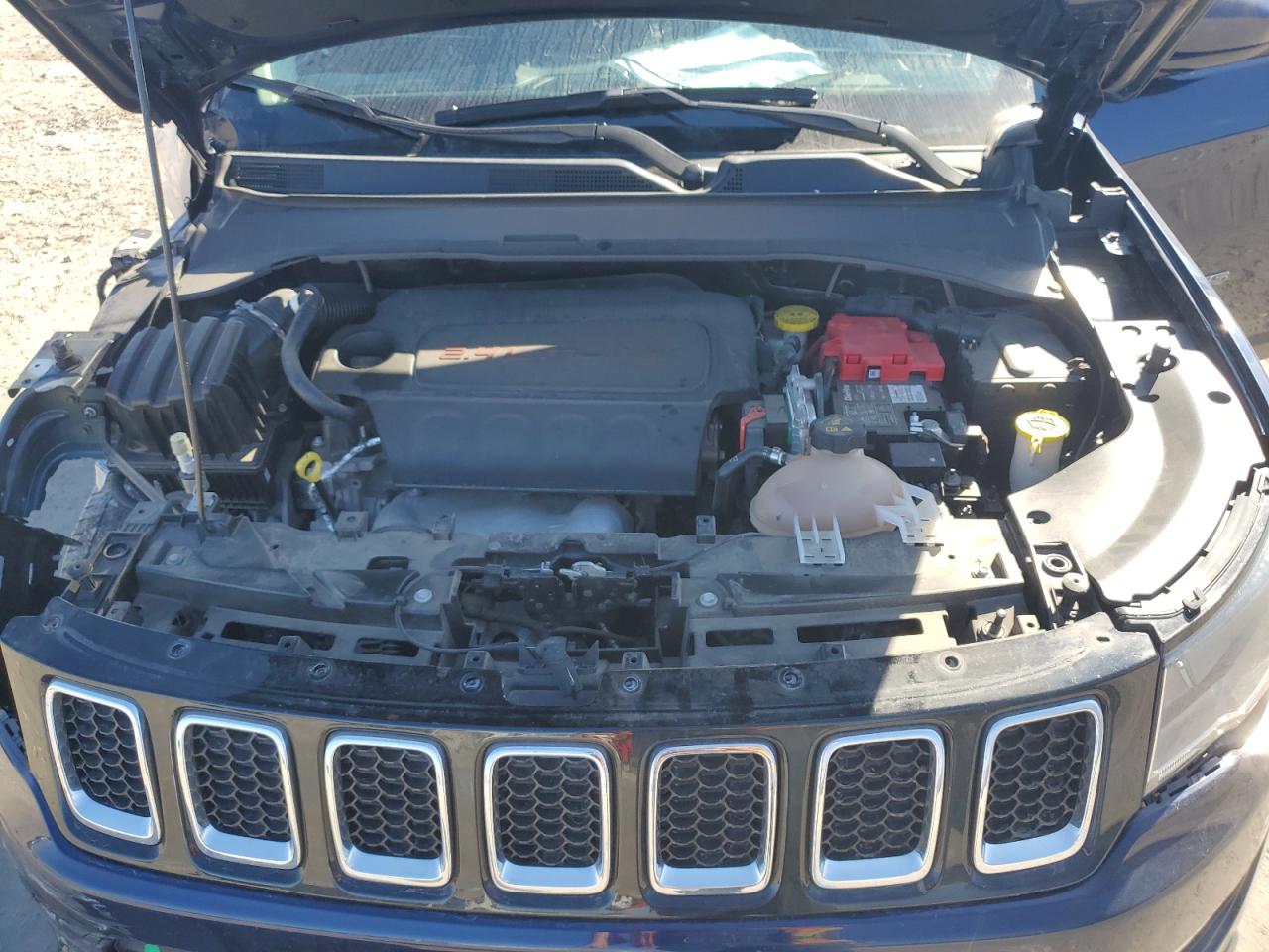 2021 Jeep Compass - Image 12