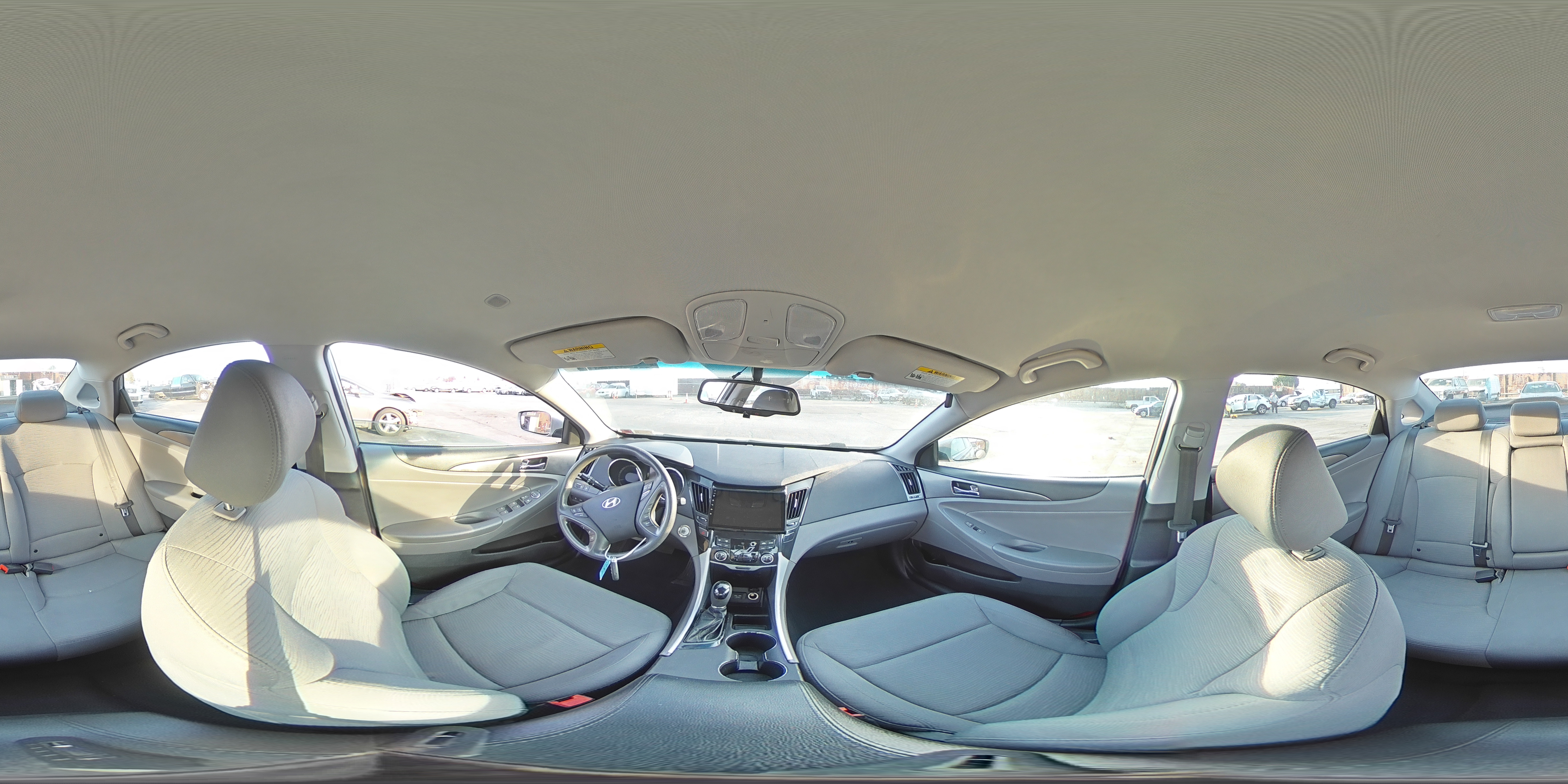 2012 Hyundai Sonata - Image 13