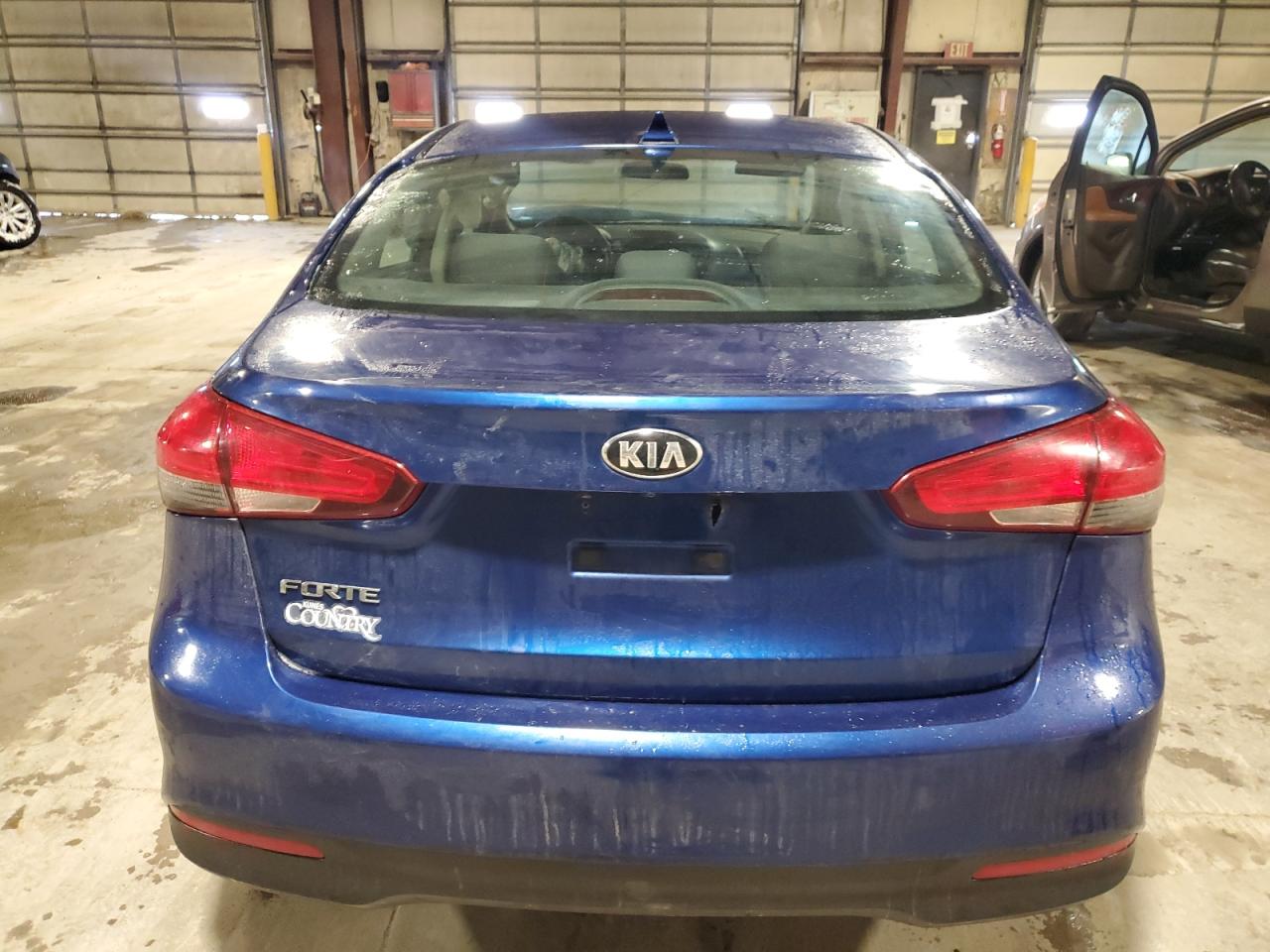 2018 Kia Forte - Image 6