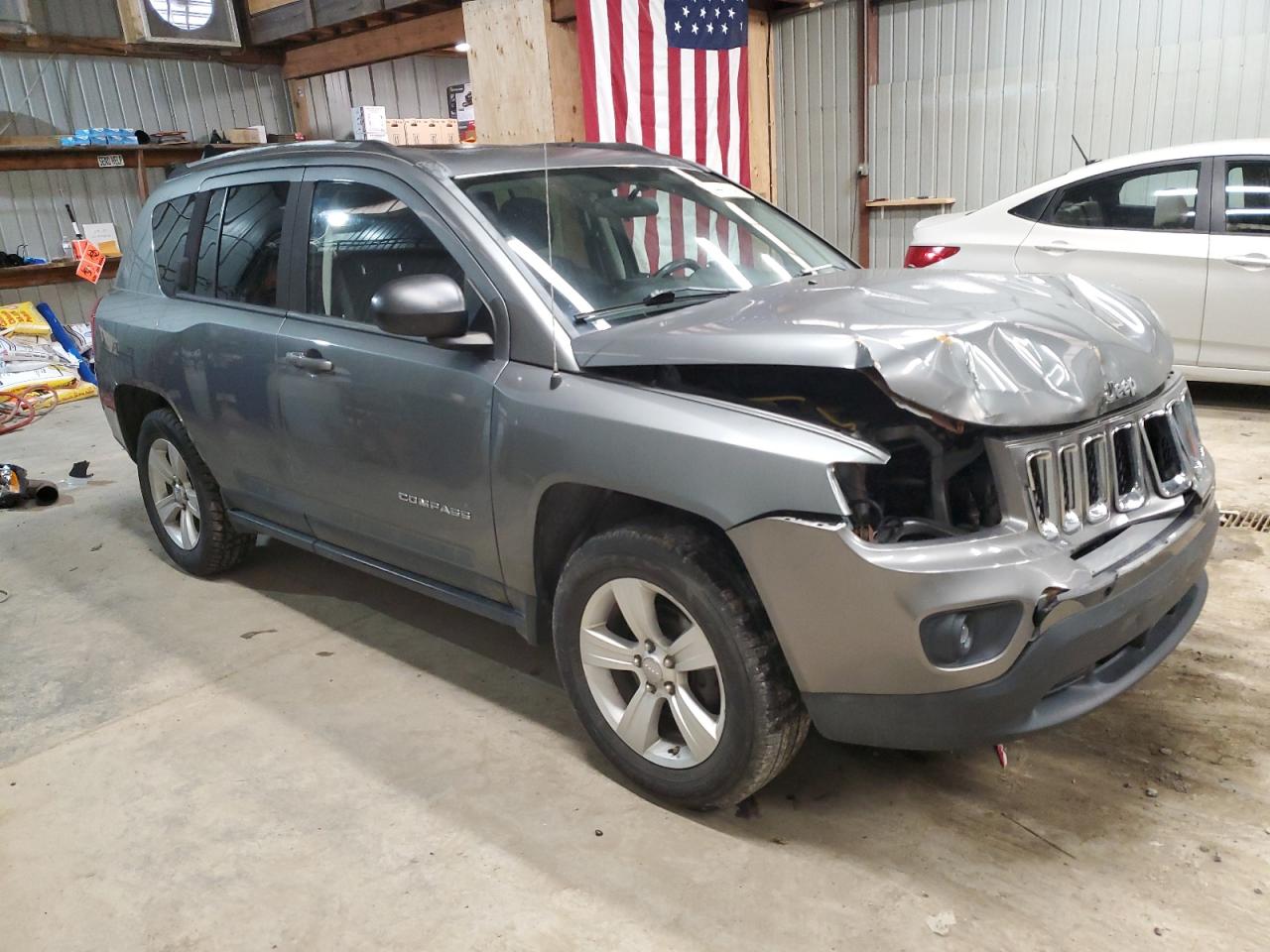 2012 Jeep Compass - Image 4