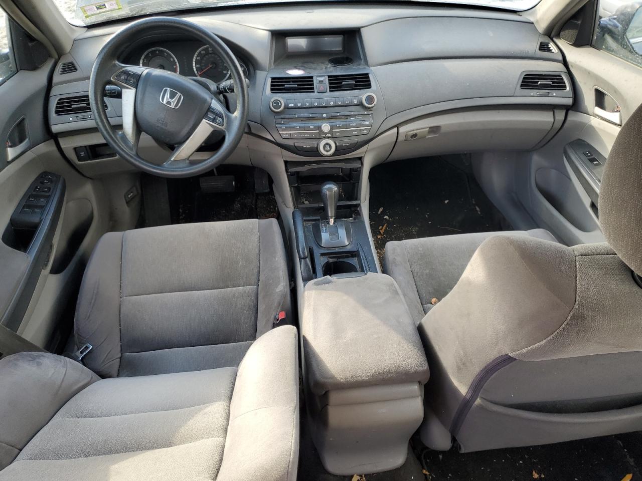 2009 Honda Accord - Image 8