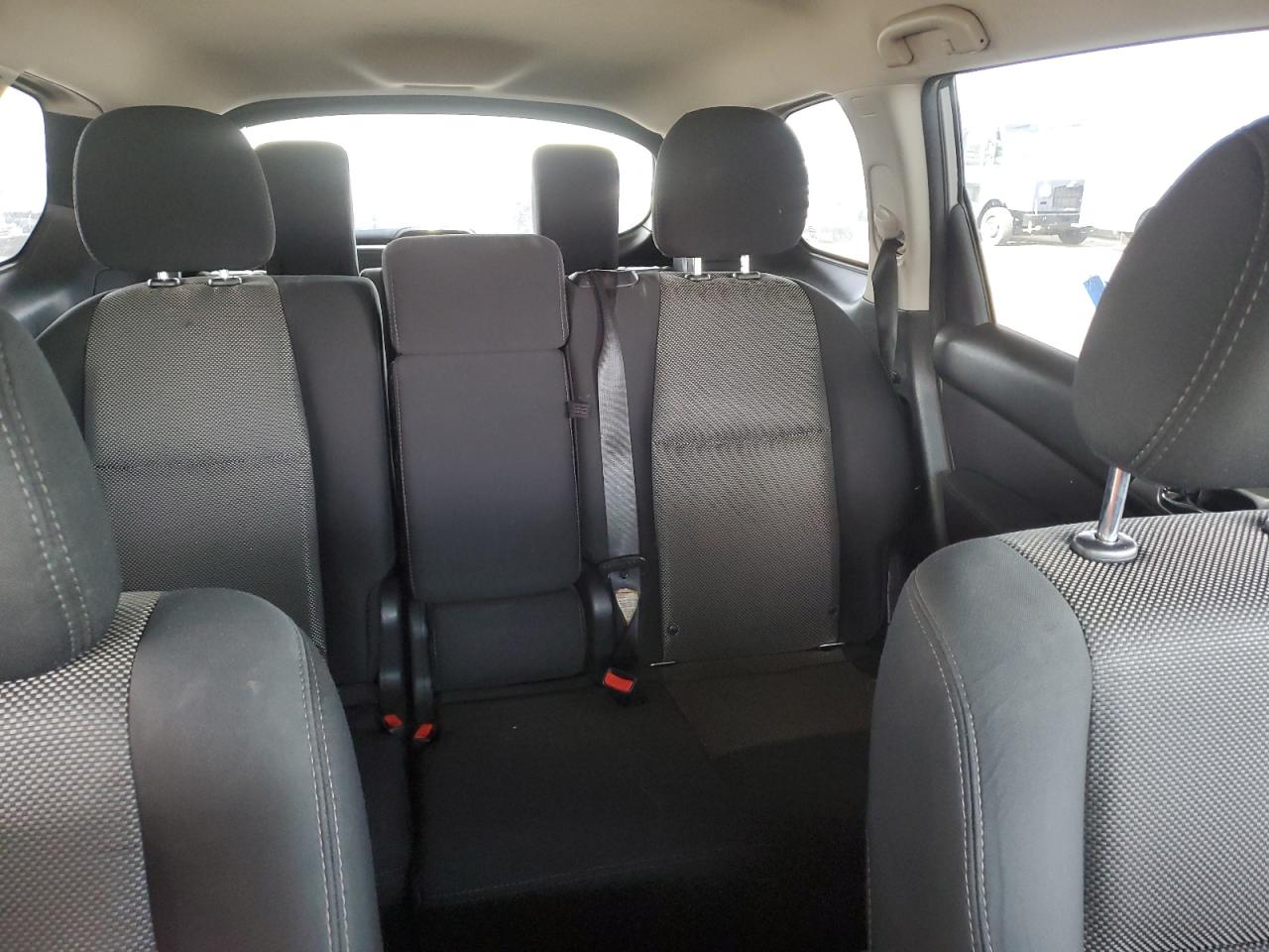 2017 Nissan Pathfinder - Image 10