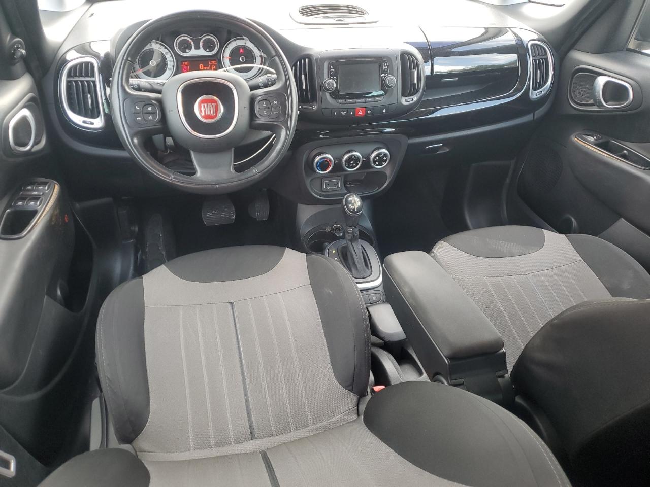 2015 Fiat 500 - Image 8