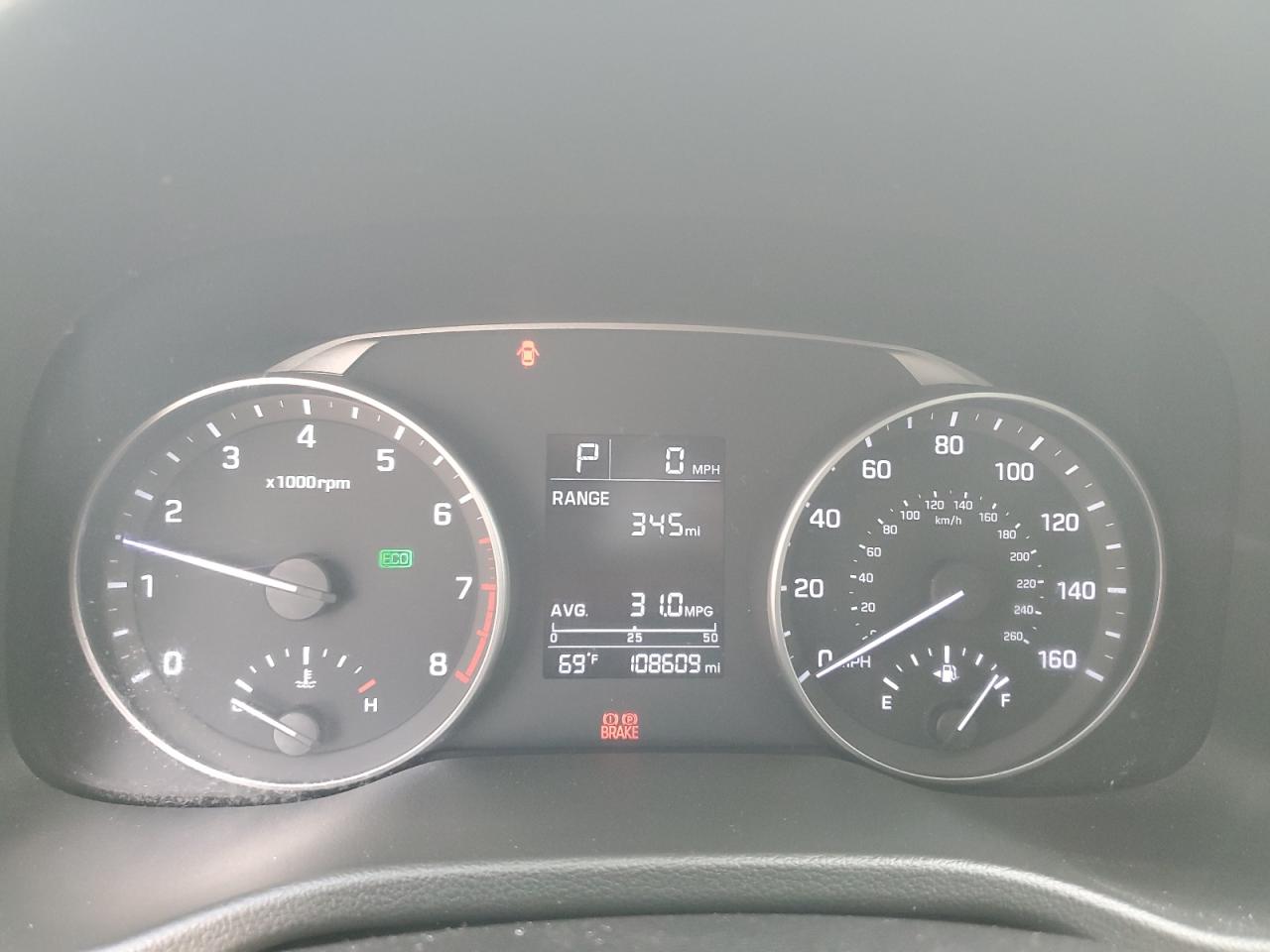 2017 Hyundai Elantra - Image 9
