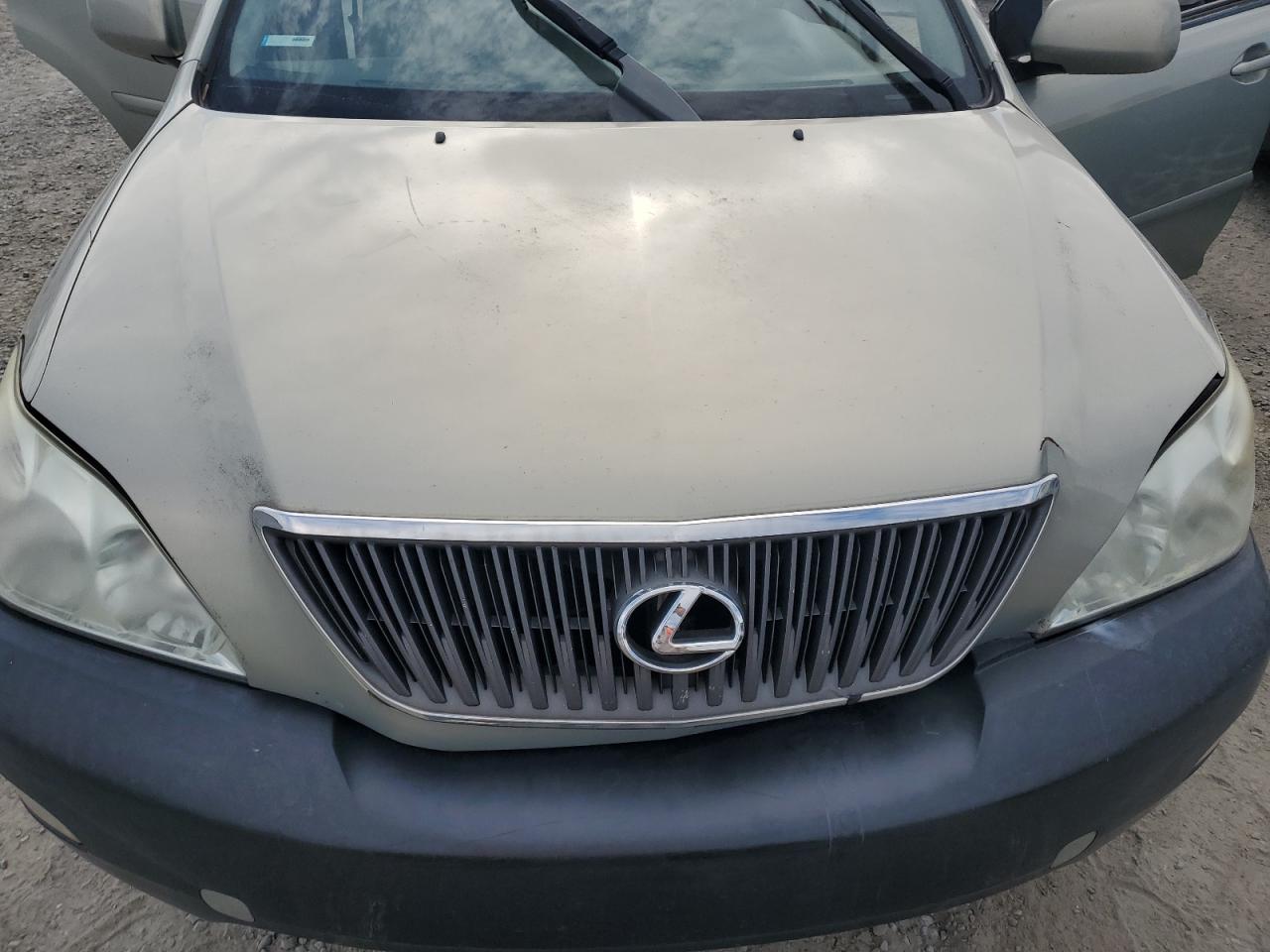 2004 Lexus RX - Image 12
