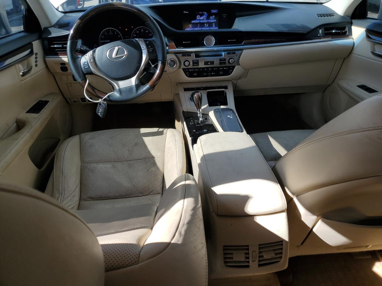 2014 Lexus ES - Image 8