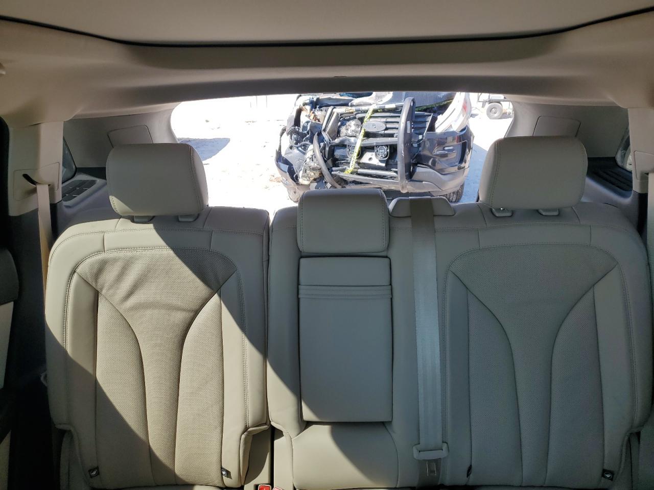 2019 Lincoln Nautilus - Image 10