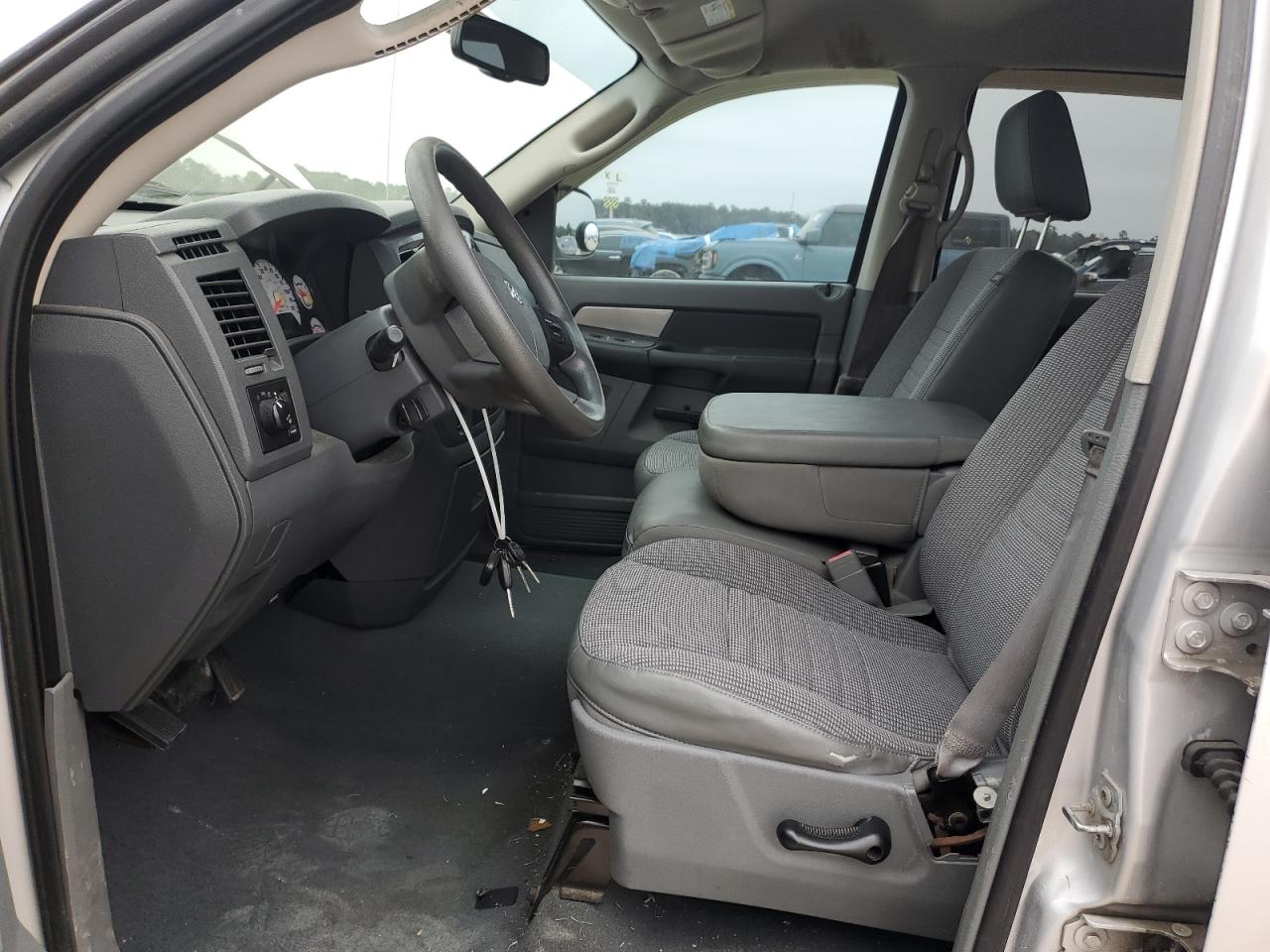 2008 Dodge RAM - Image 7