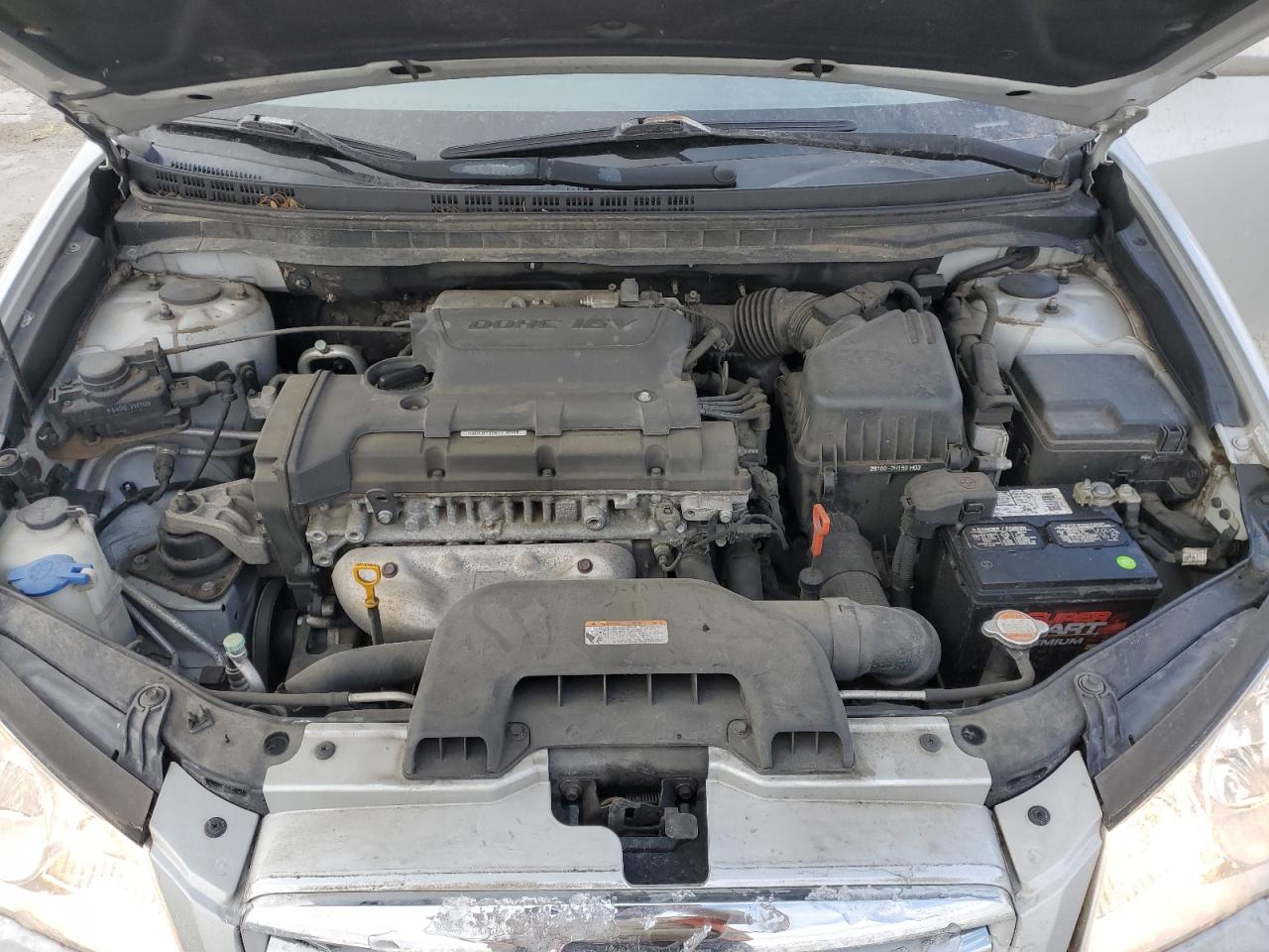 2010 Hyundai Elantra - Image 12