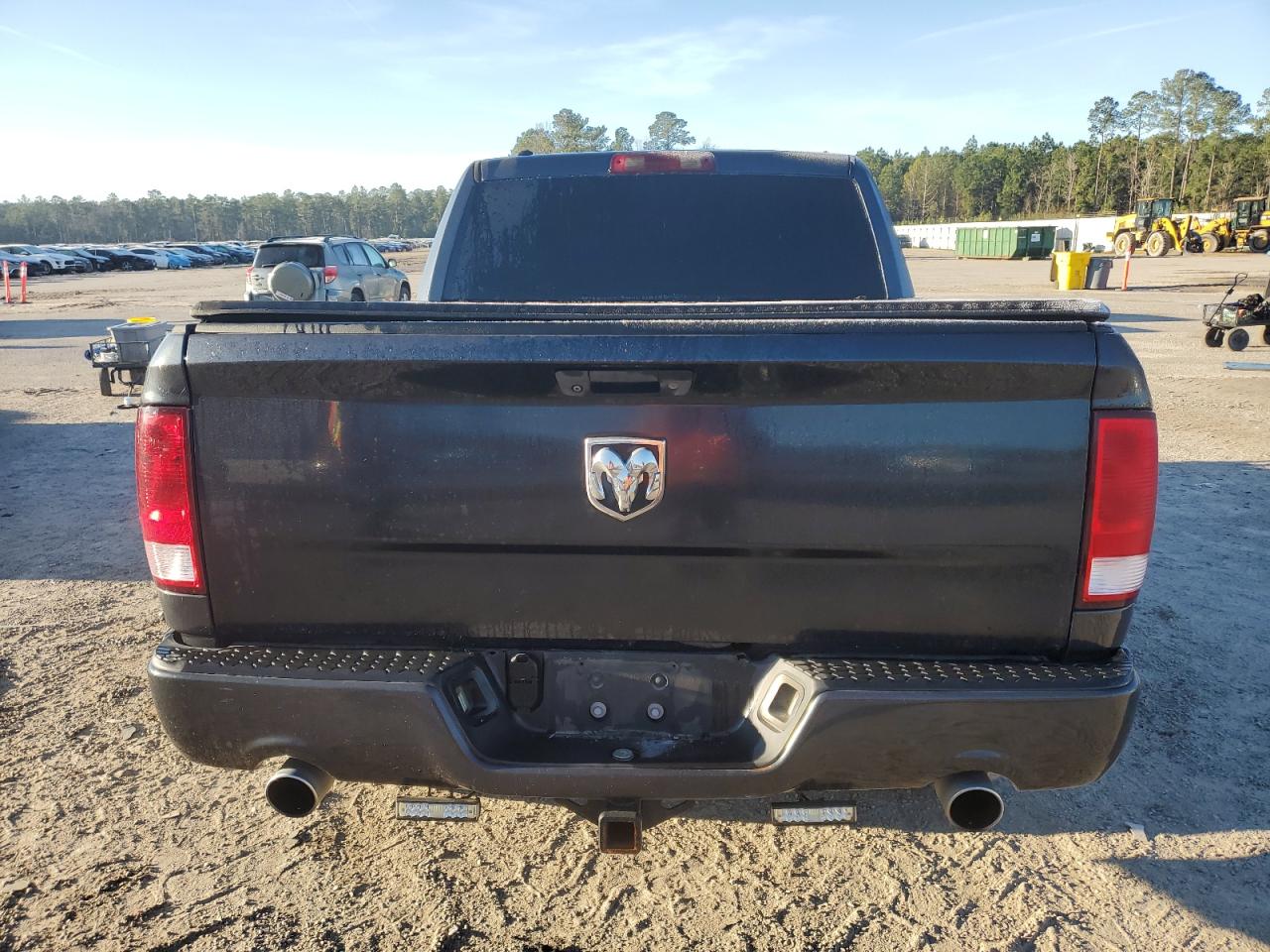 2015 RAM 1500 - Image 6