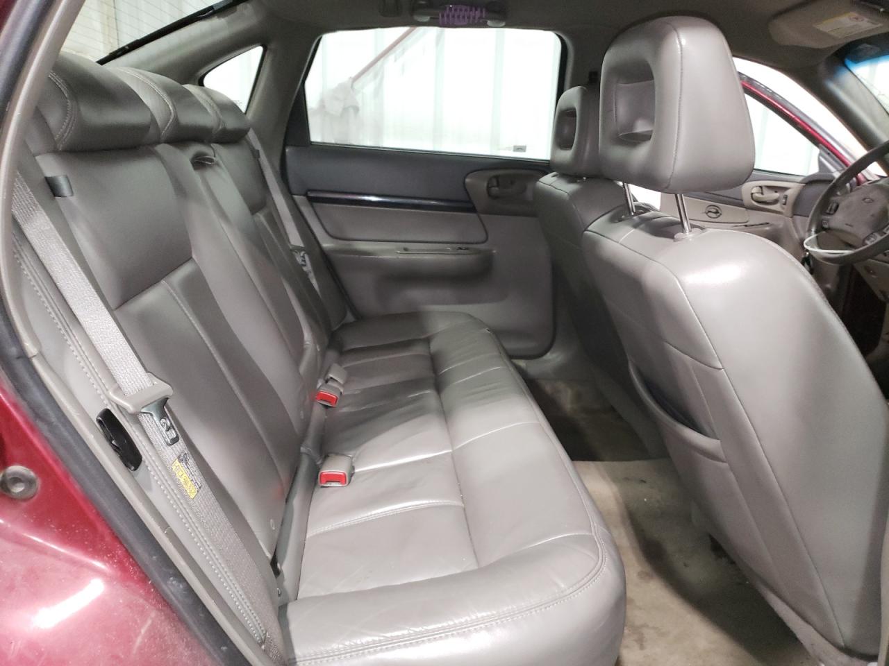 2005 Chevrolet Impala - Image 11