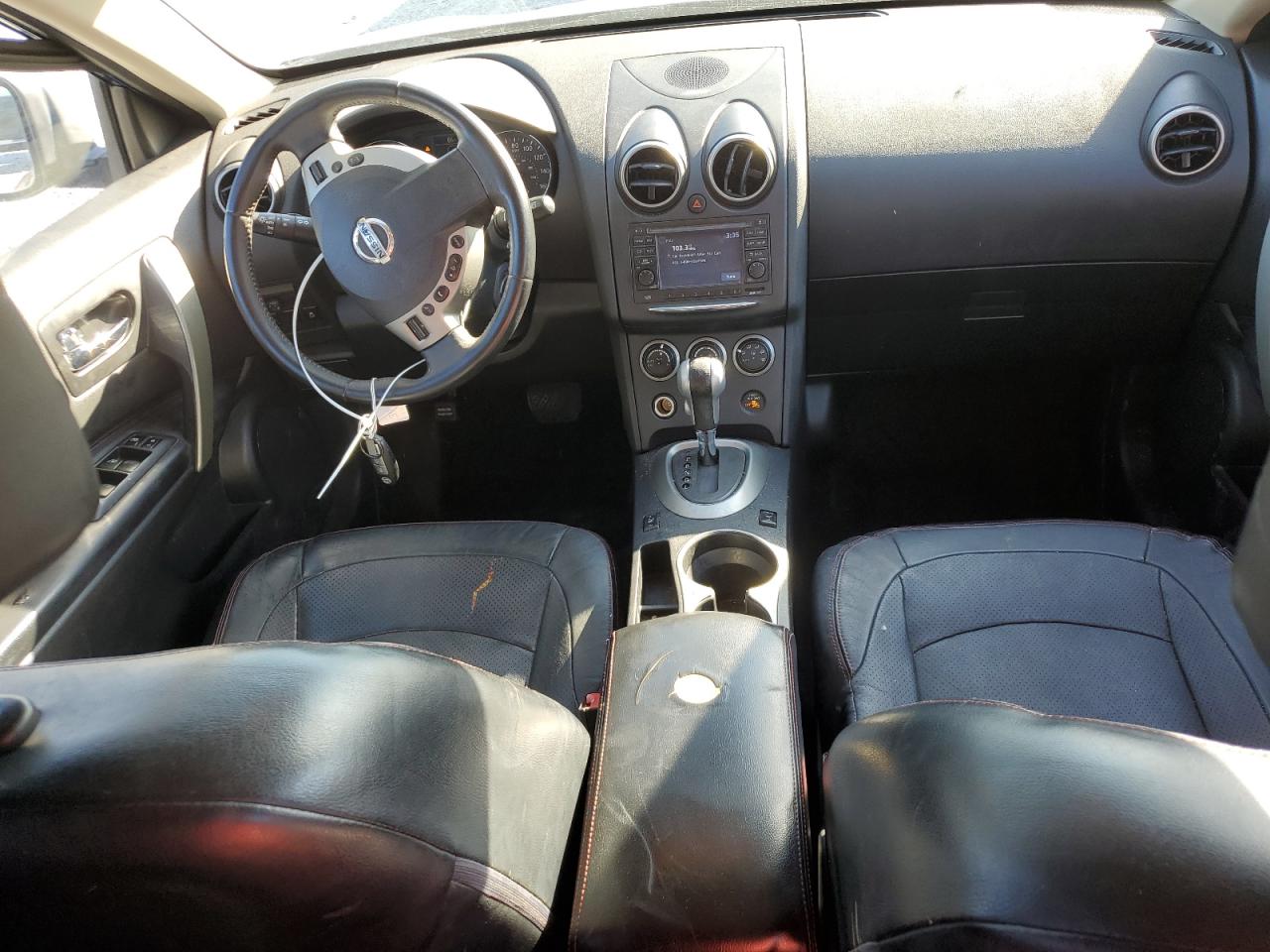 2011 Nissan Rogue - Image 8