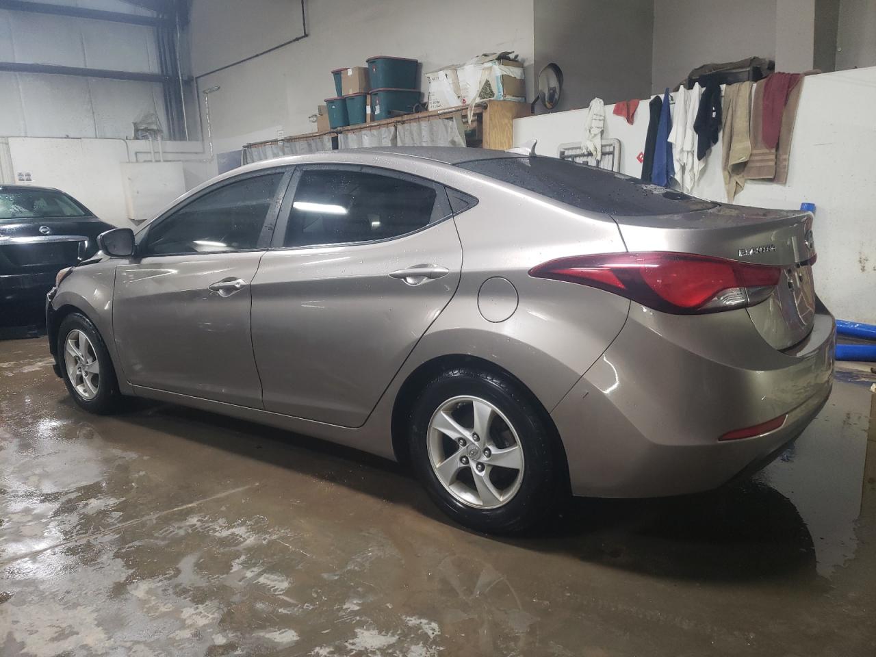 2014 Hyundai Elantra - Image 2