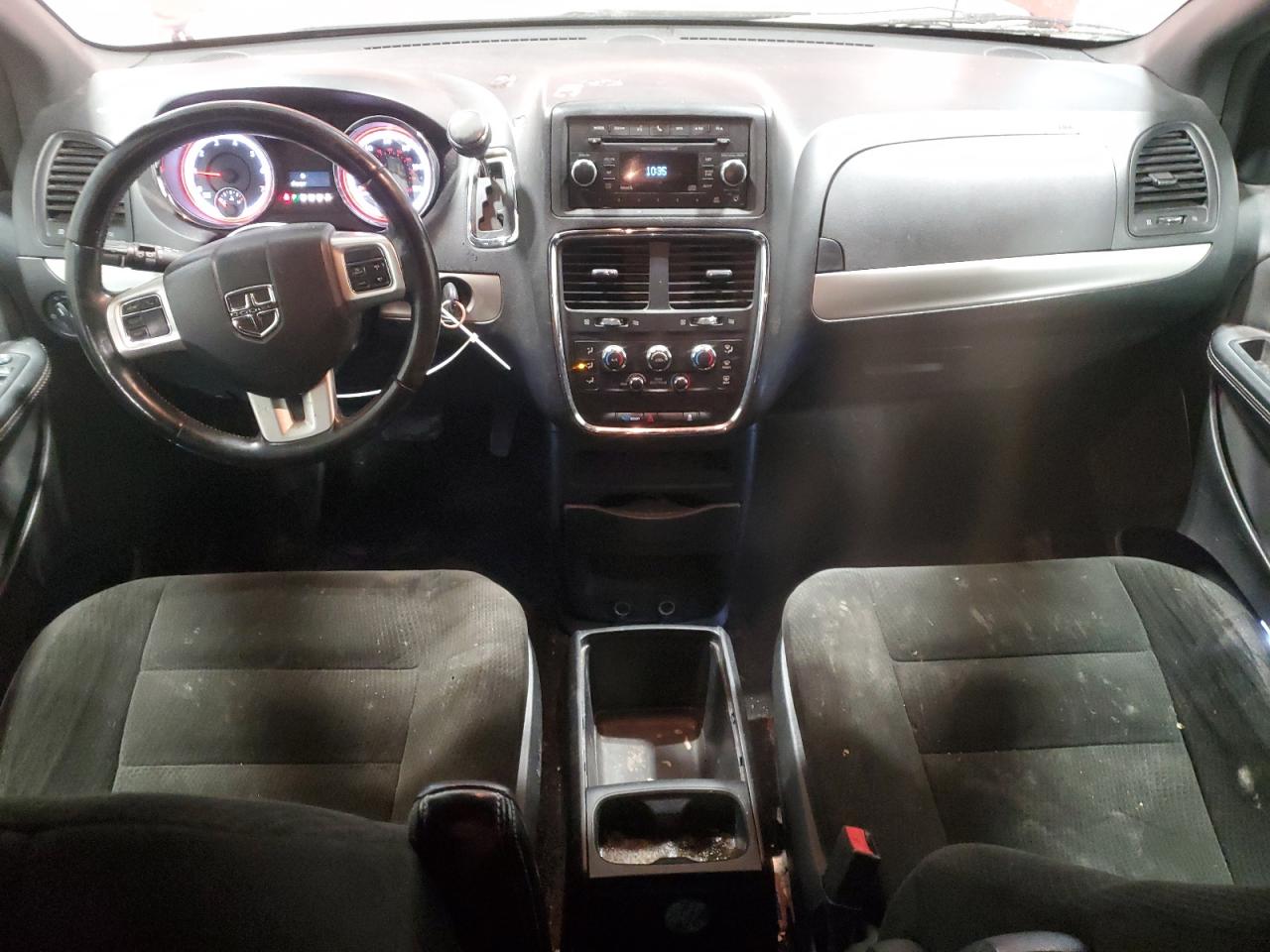 2015 Dodge Caravan - Image 8