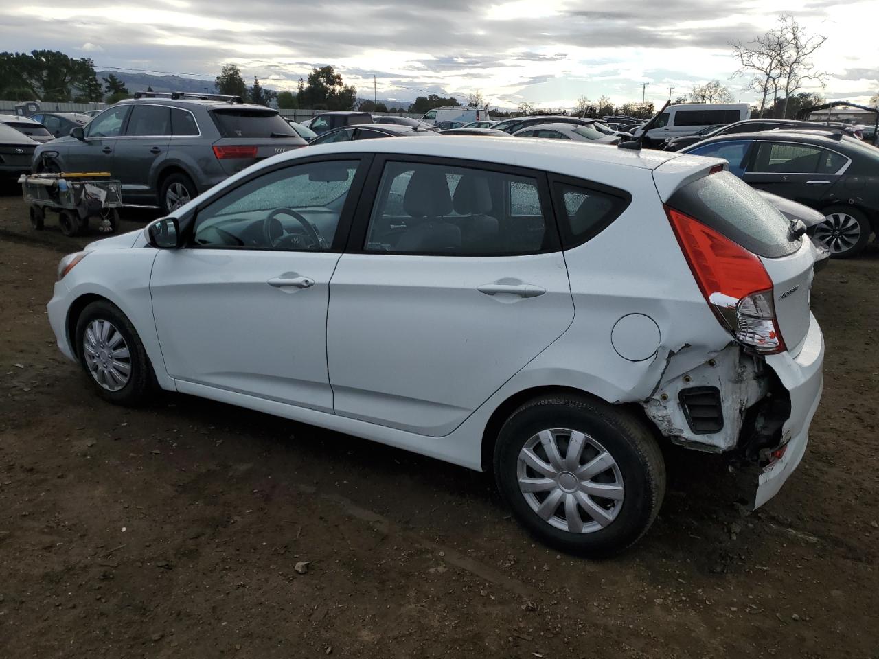 2014 Hyundai Accent - Image 2