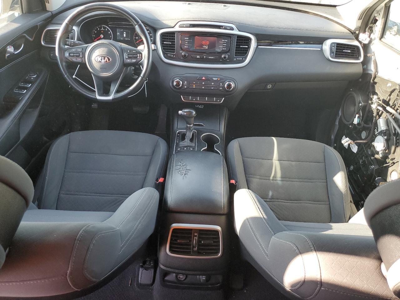 2016 Kia Sorento - Image 8