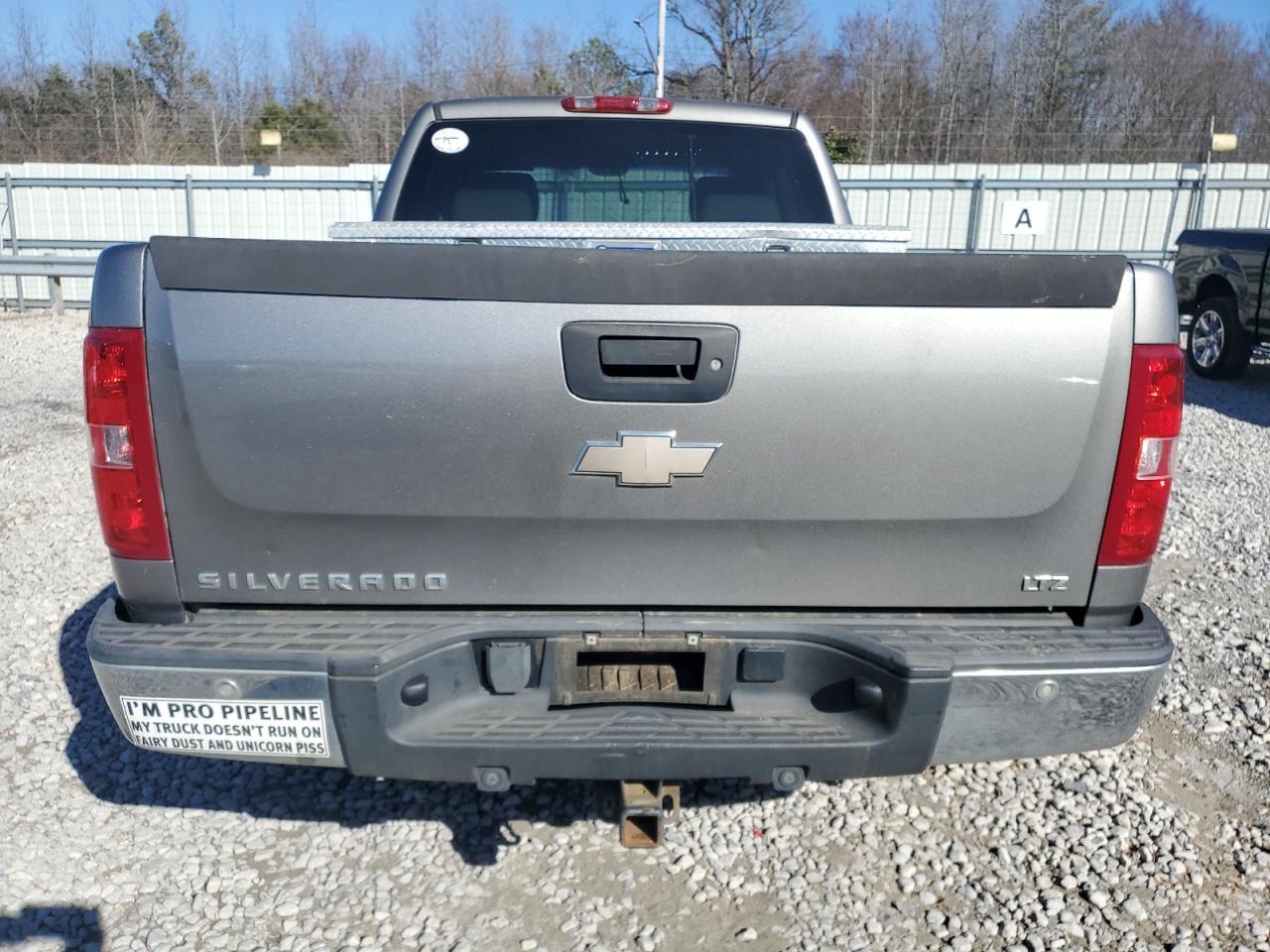 2008 Chevrolet Silverado - Image 6