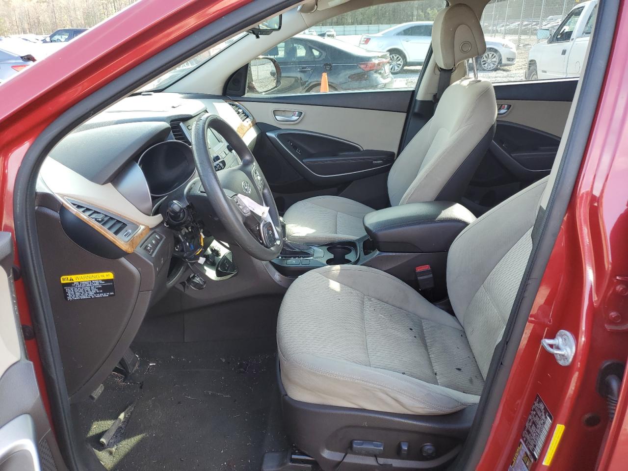 2016 Hyundai Santa Fe - Image 7