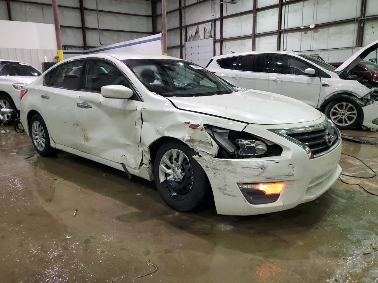 2013 Nissan Altima - Image 4