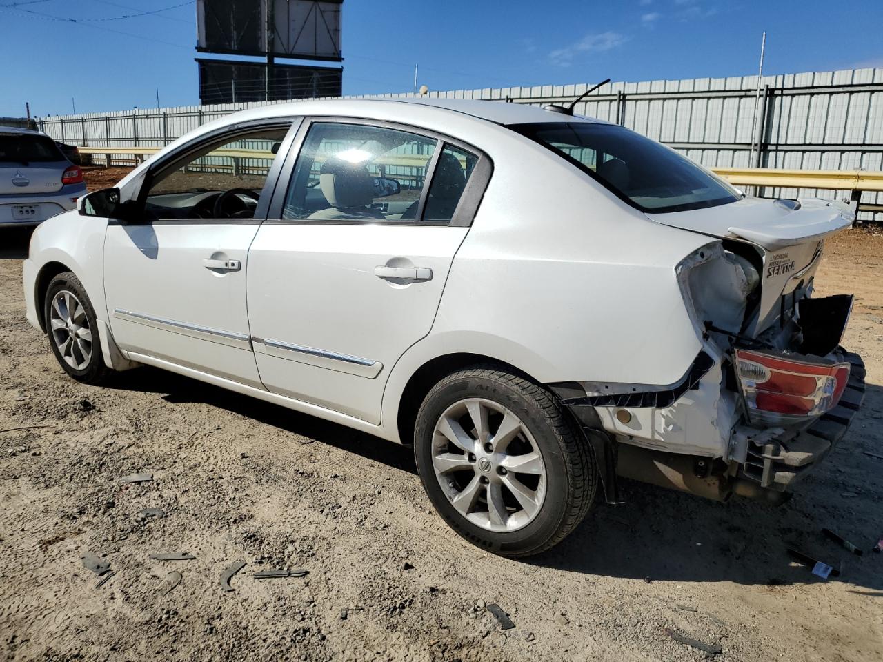 2012 Nissan Sentra - Image 2